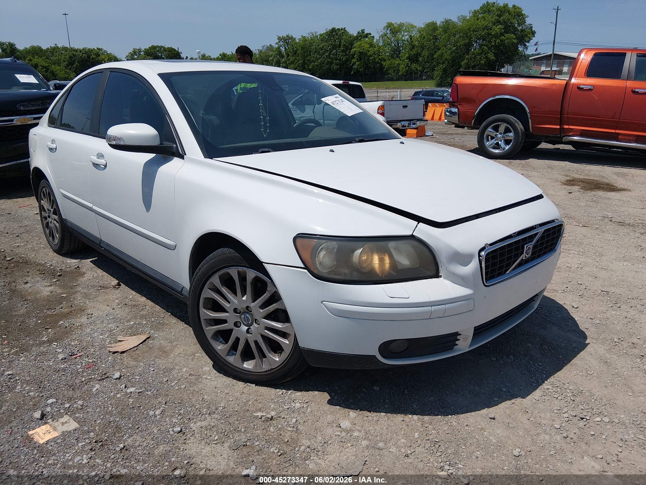 2007 Volvo S40 2.4L, VIN YV1MS382172314672 — Перед