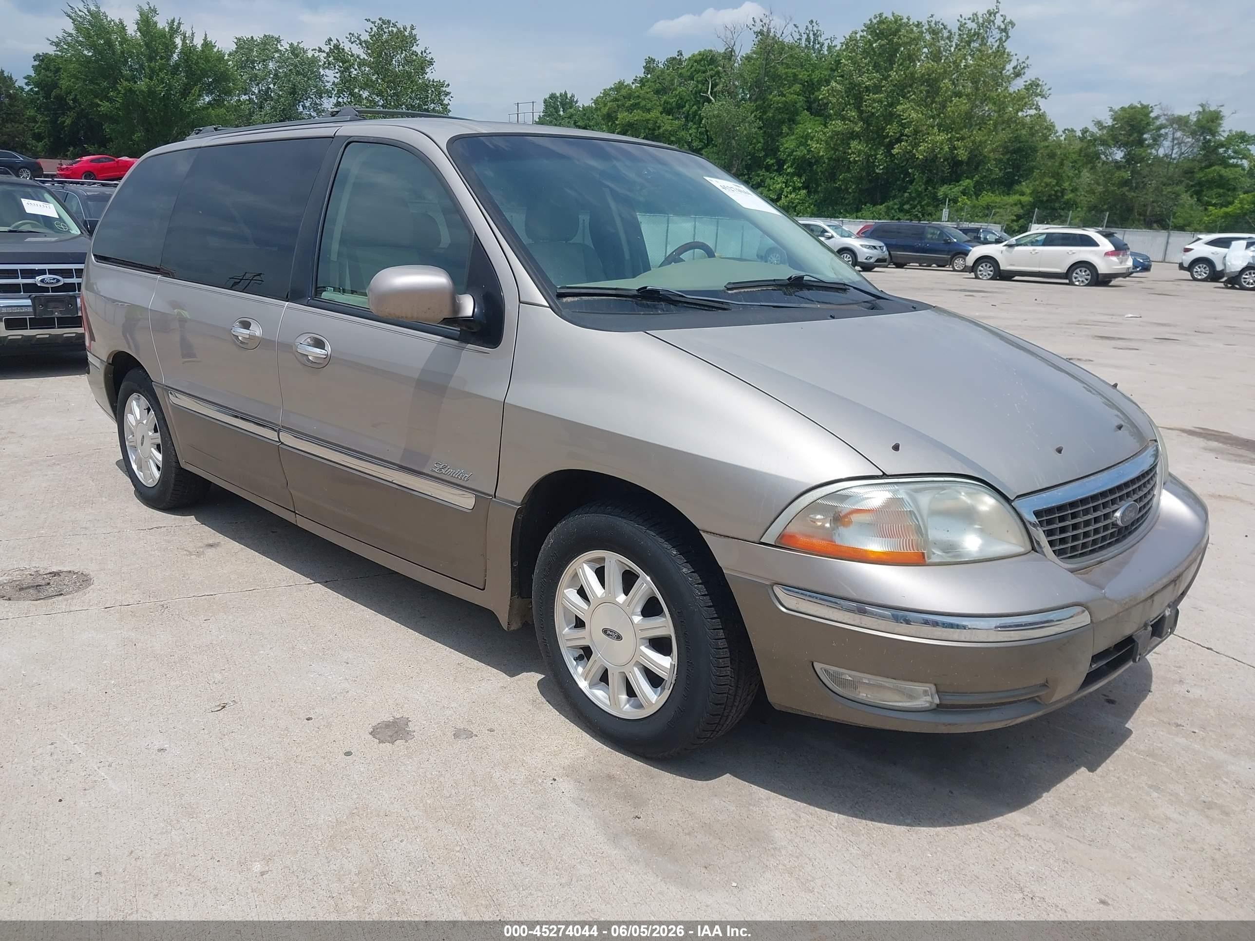 2002 Ford Windstar LTD, VIN 2FMDA58412BA76570 — Normal wear