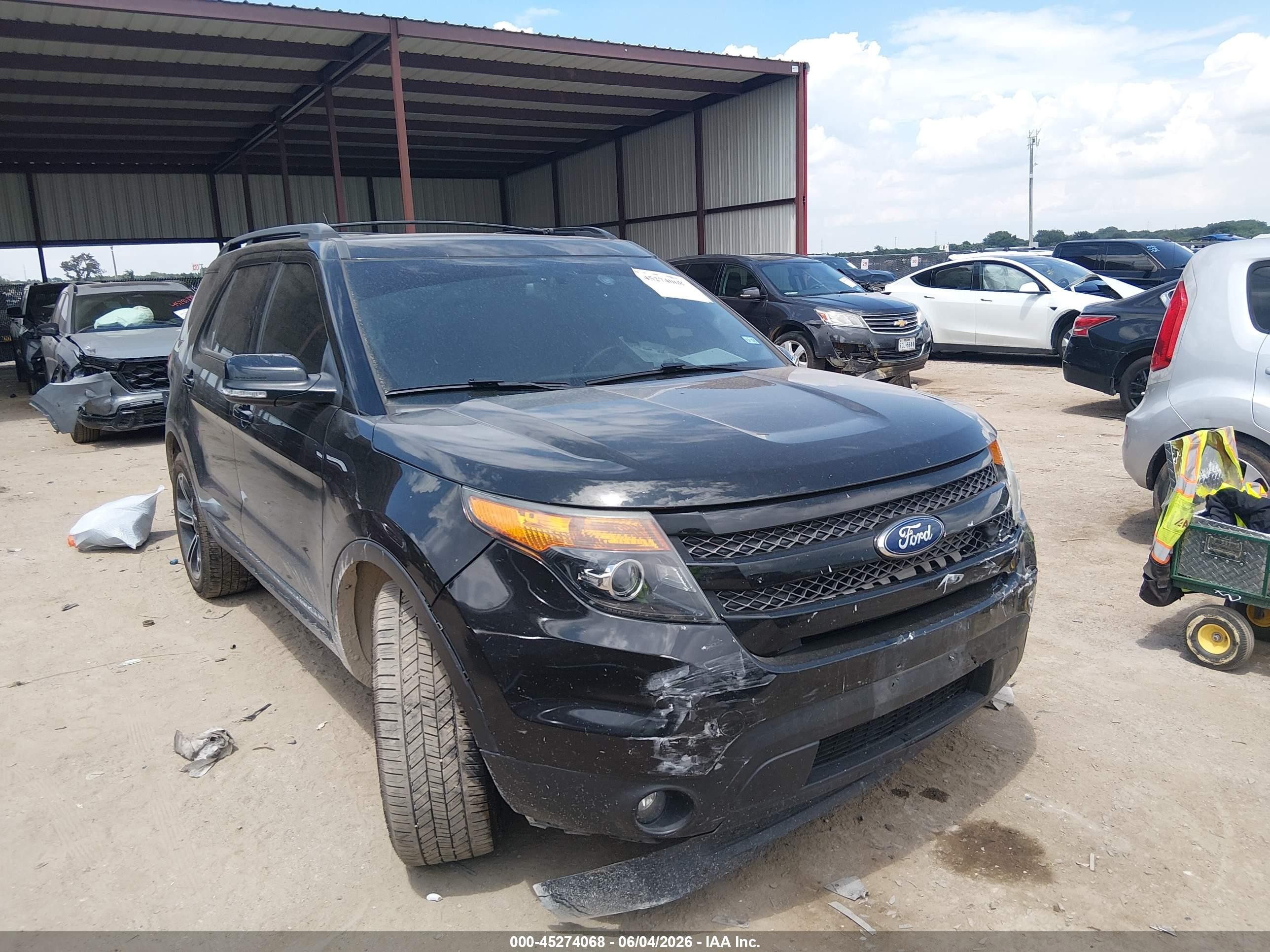 2015 Ford Explorer Sport, VIN 1FM5K8GT1FGC37266 — Side