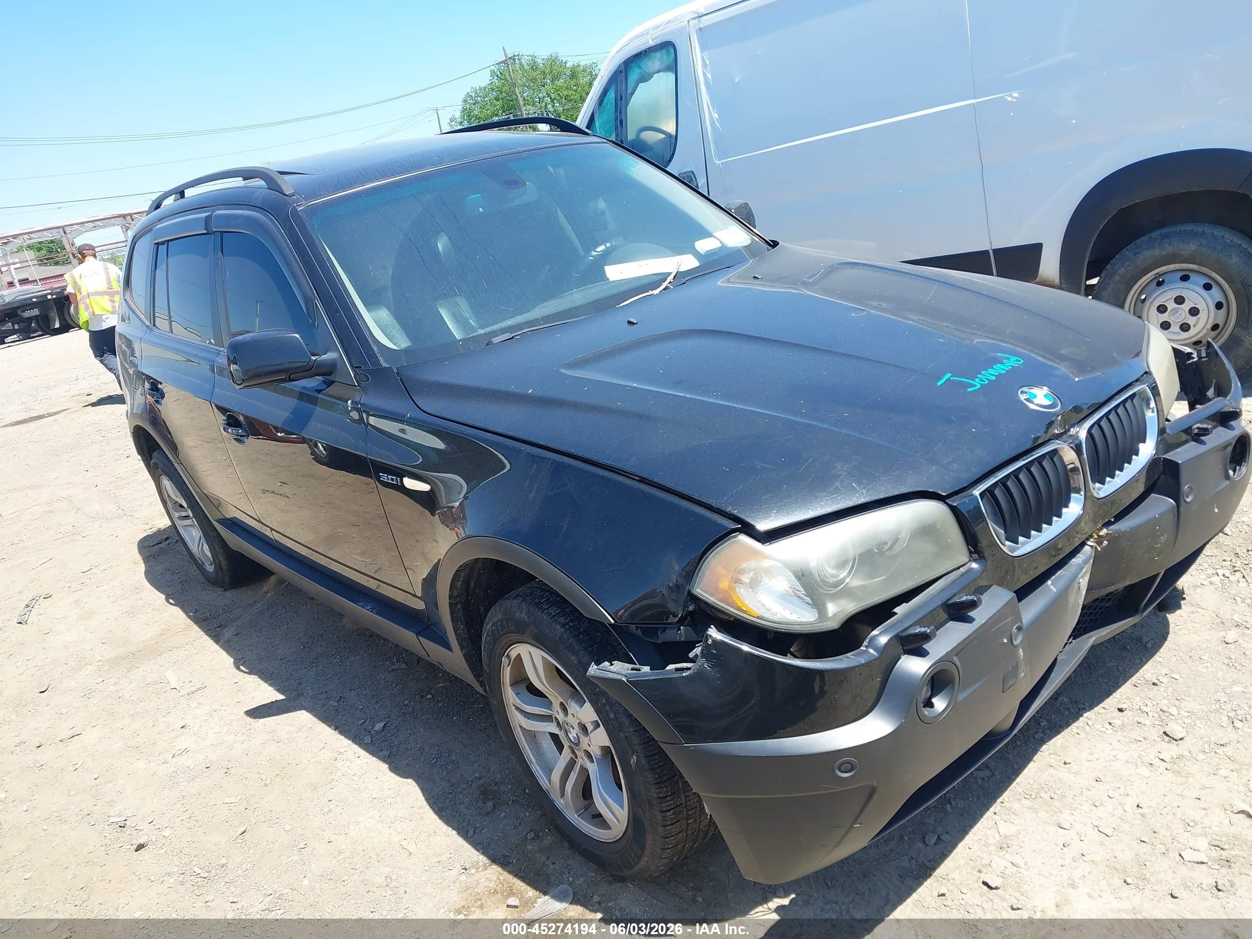 2005 BMW X3 3.0i, VIN WBXPA93405WD24557 — Front end
