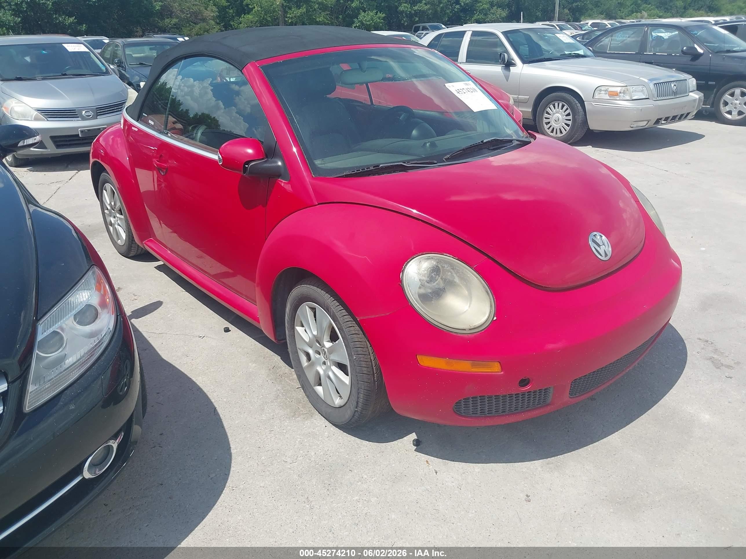 2008 Volkswagen Beetle S, VIN 3VWPF31Y68M403831 — Normal wear