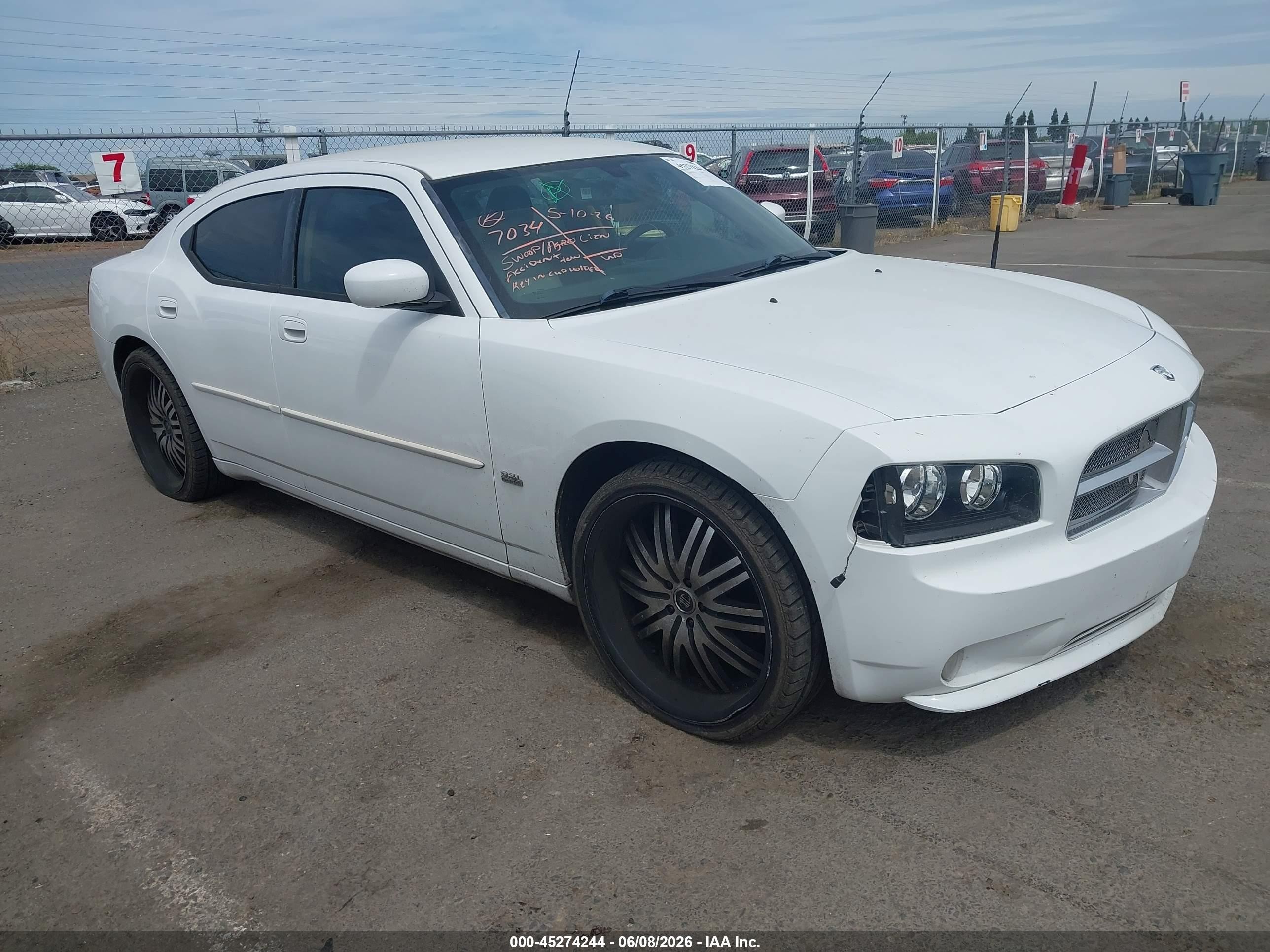 2010 Dodge Charger SXT, VIN 2B3CA3CVXAH273688 — Front end