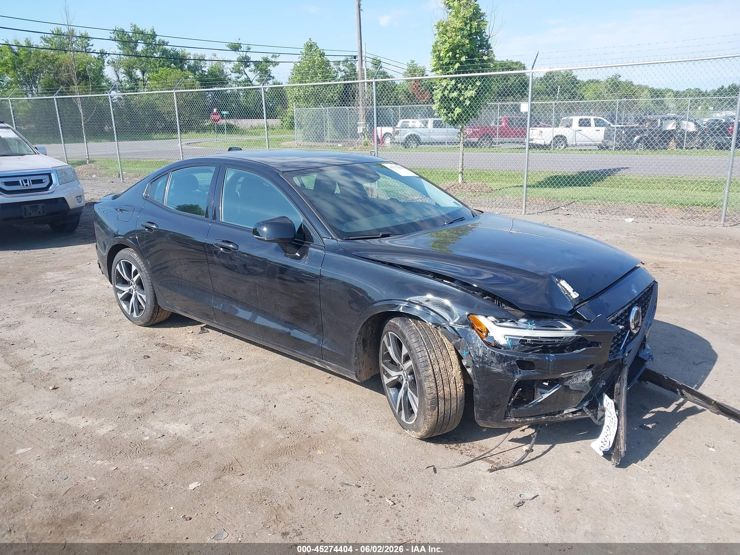 2024 Volvo S60 Core Dark Theme, VIN 7JRL12TK5RG297324 — По всему кузову