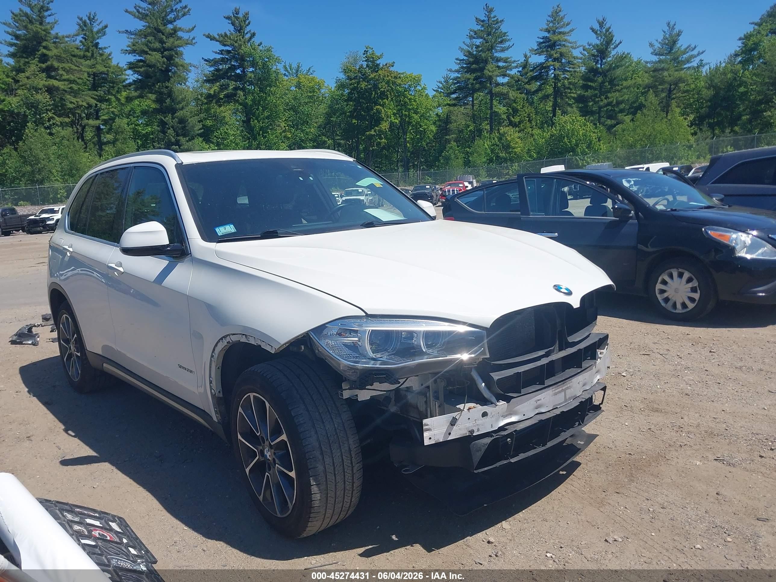 2018 BMW X5 xDrive35i, VIN 5UXKR0C52J0X91637 — Front end