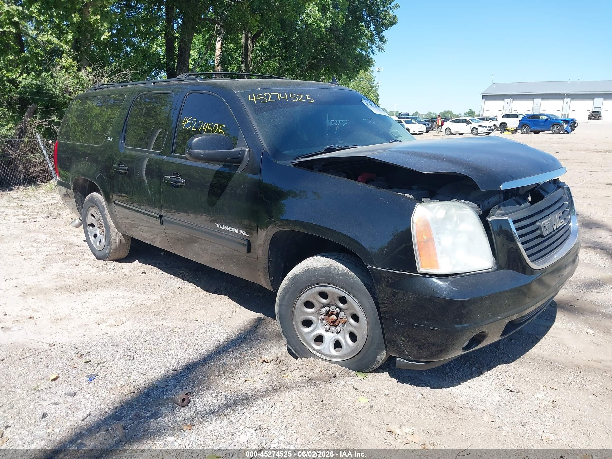 2012 GMC Yukon XL SLT, VIN 1GKS2KE76CR185874 — Front end
