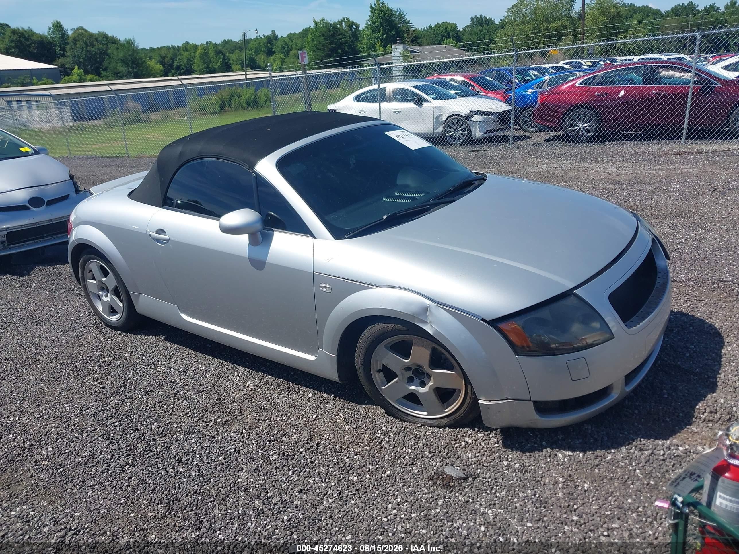 2001 Audi TT, VIN TRUUT28N011012462 — Перед