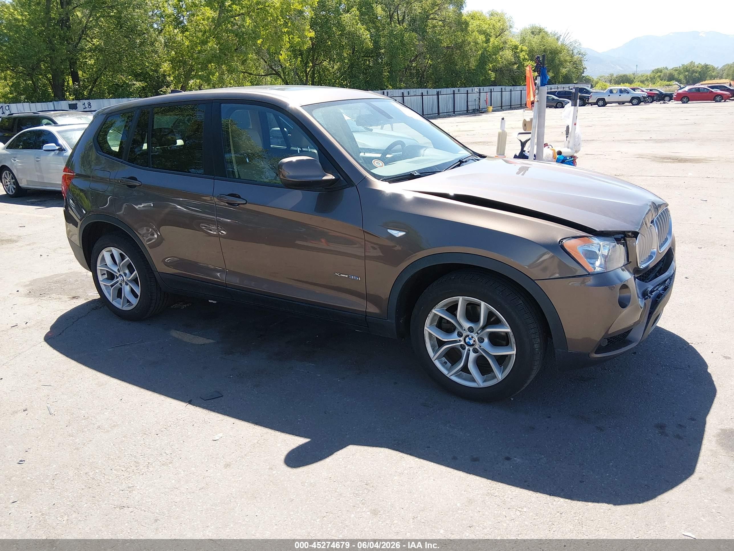 2012 BMW X3 35i, VIN 5UXWX7C51CL736307 — Перед