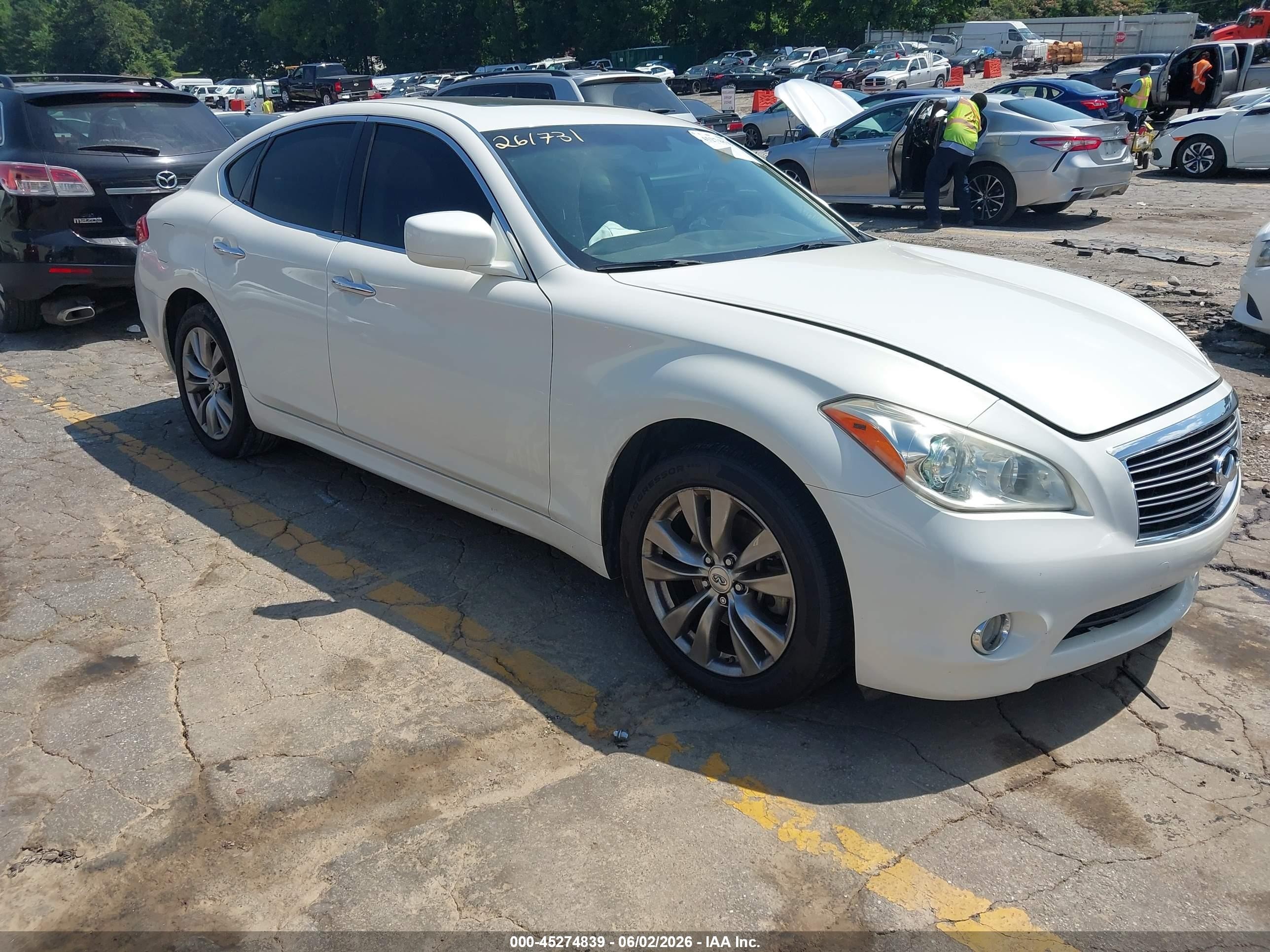 2013 Infiniti M, VIN JN1BY1ARXDM602216 — Front end