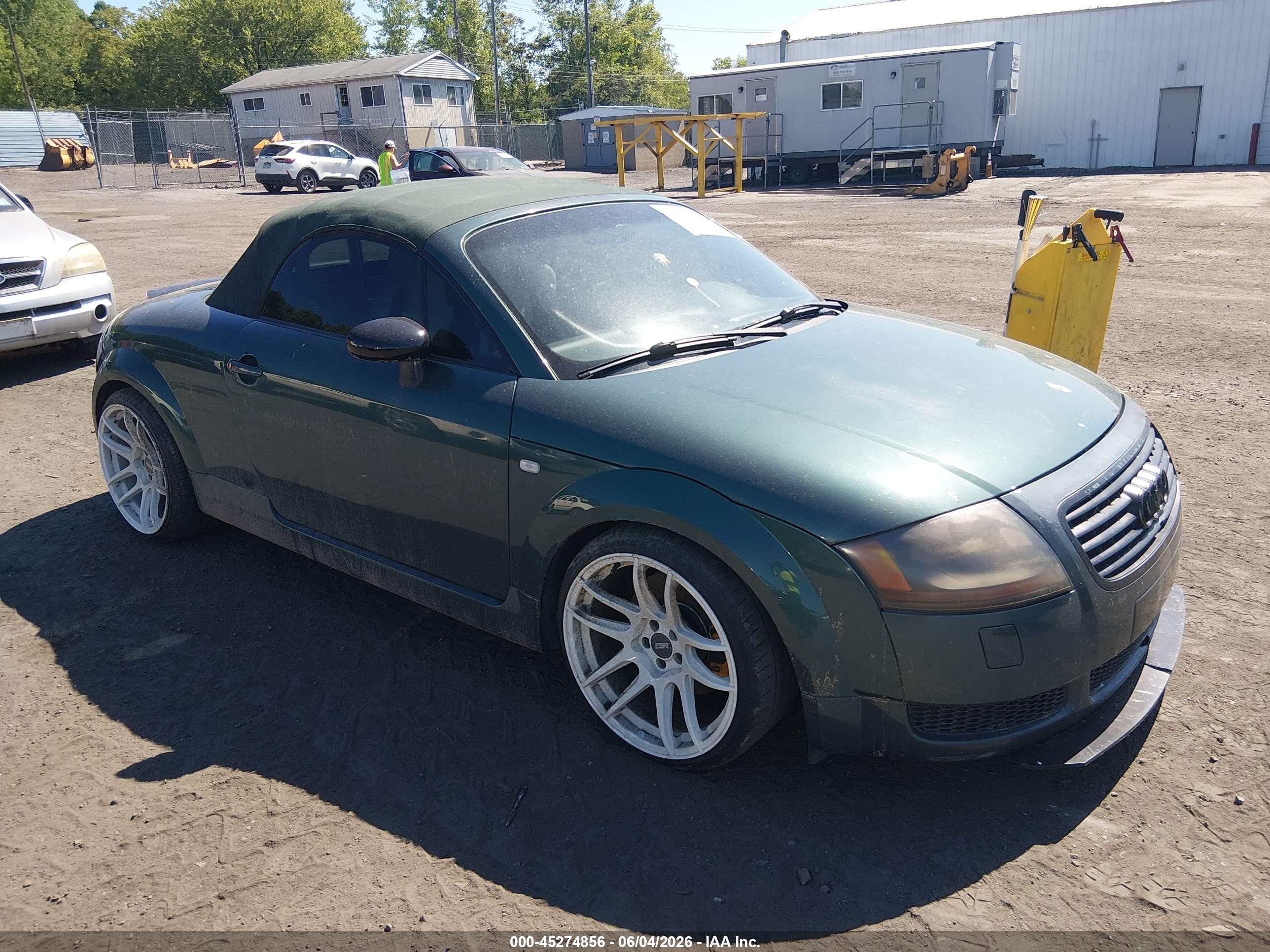 2001 Audi TT, VIN TRUTC28N011006589 — Зад