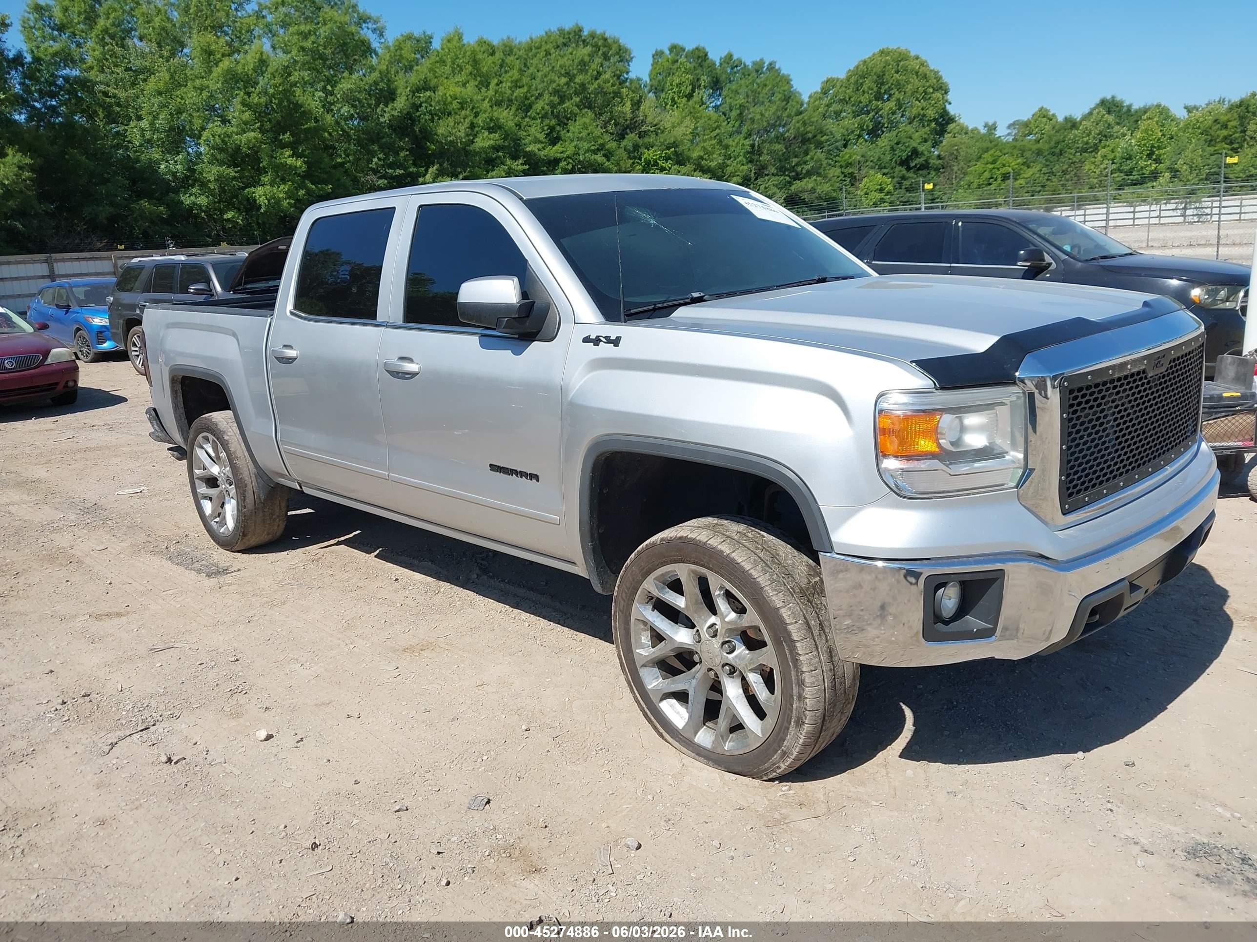 2015 GMC Sierra 1500 SLE, VIN 3GTU2UEC2FG223585 — Interior fire