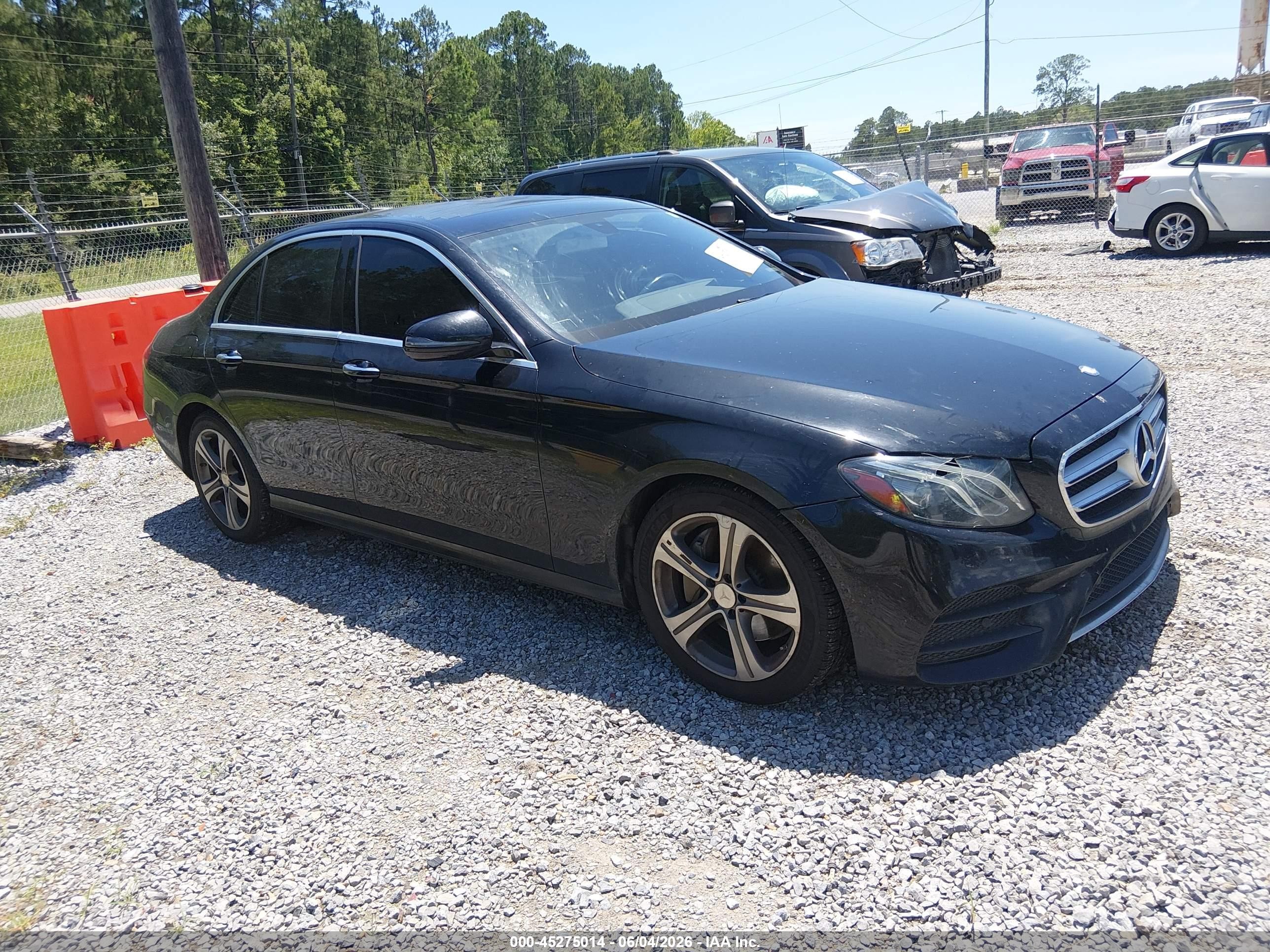 2017 Mercedes-Benz E 300 Luxury, VIN WDDZF4JB9HA106214 — Not stated