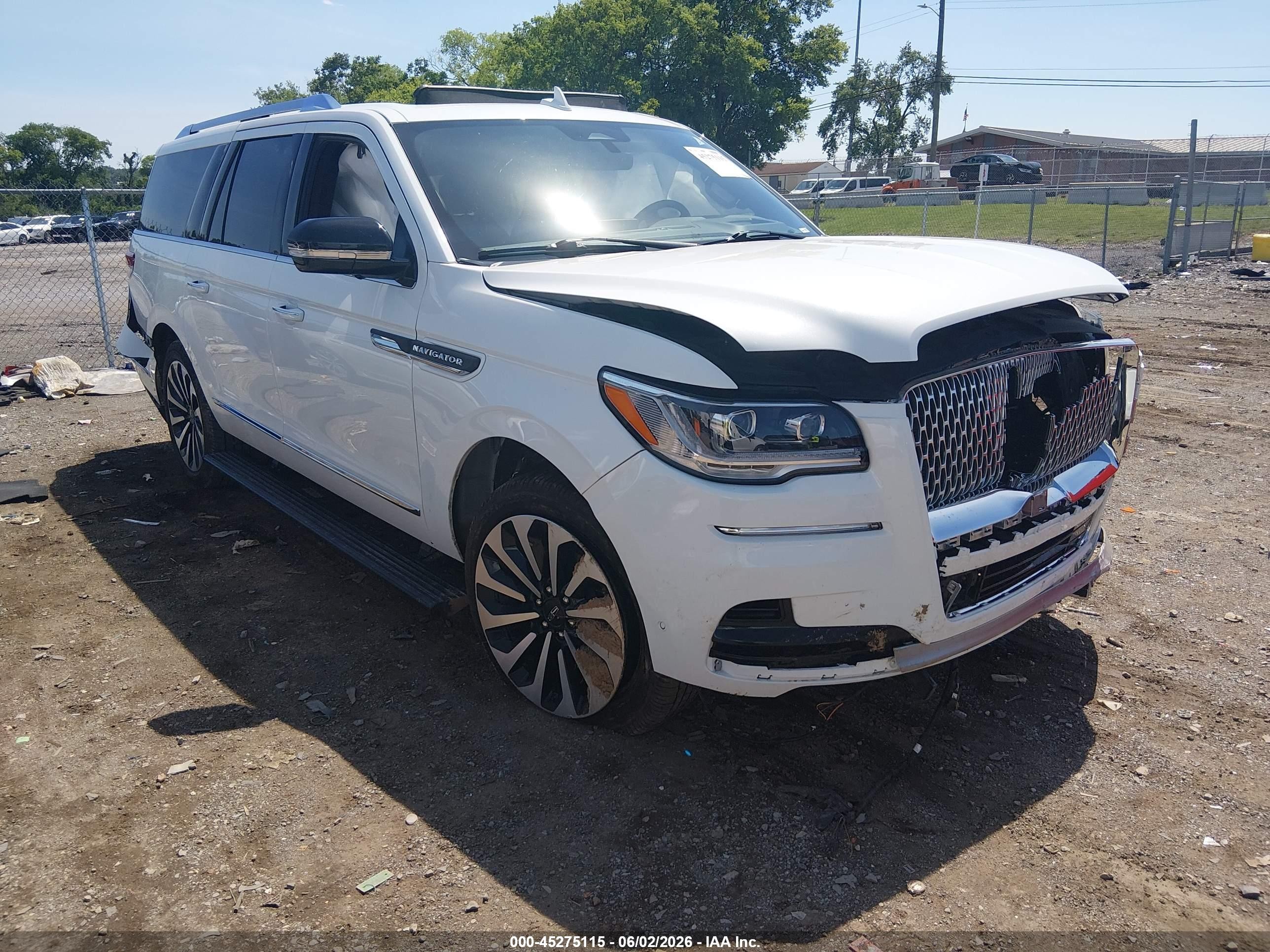 2022 Lincoln Navigator Reserve, VIN 5LMJJ3LT4NEL16335 — All over