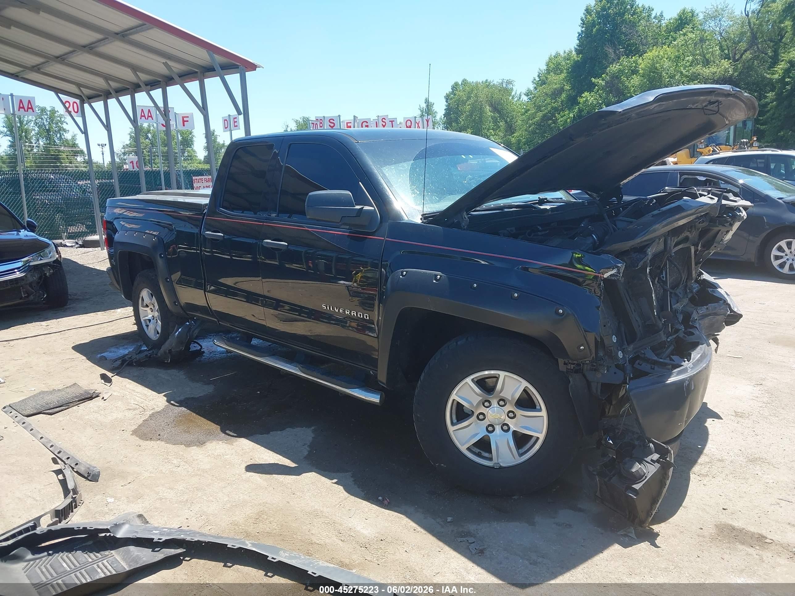 2015 Chevrolet Silverado 1500 LS, VIN 1GCVKPEH5FZ214168 — Front end