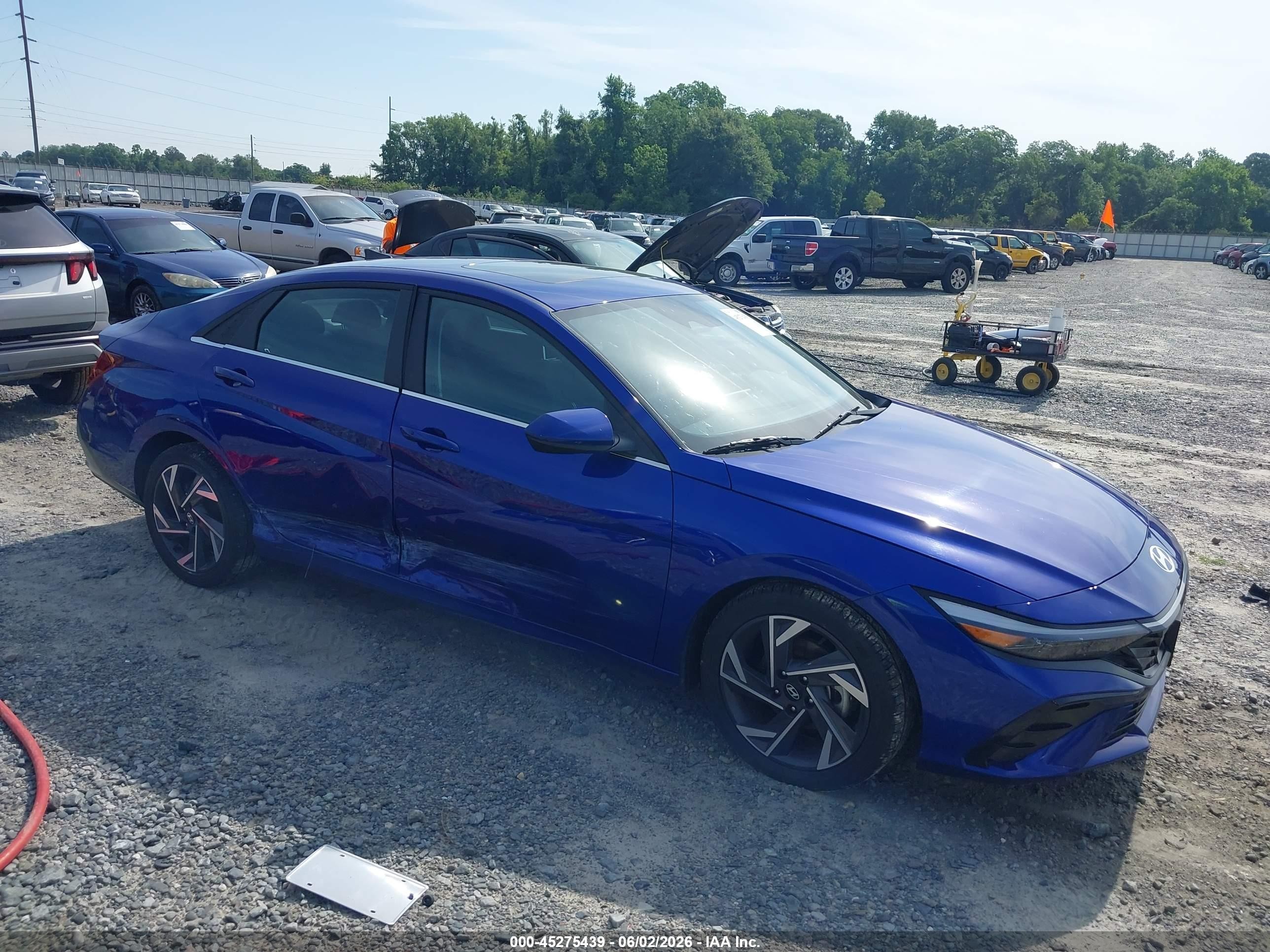 2025 Hyundai Elantra SEL Convenience, VIN KMHLS4DG9SU001127 — Бок