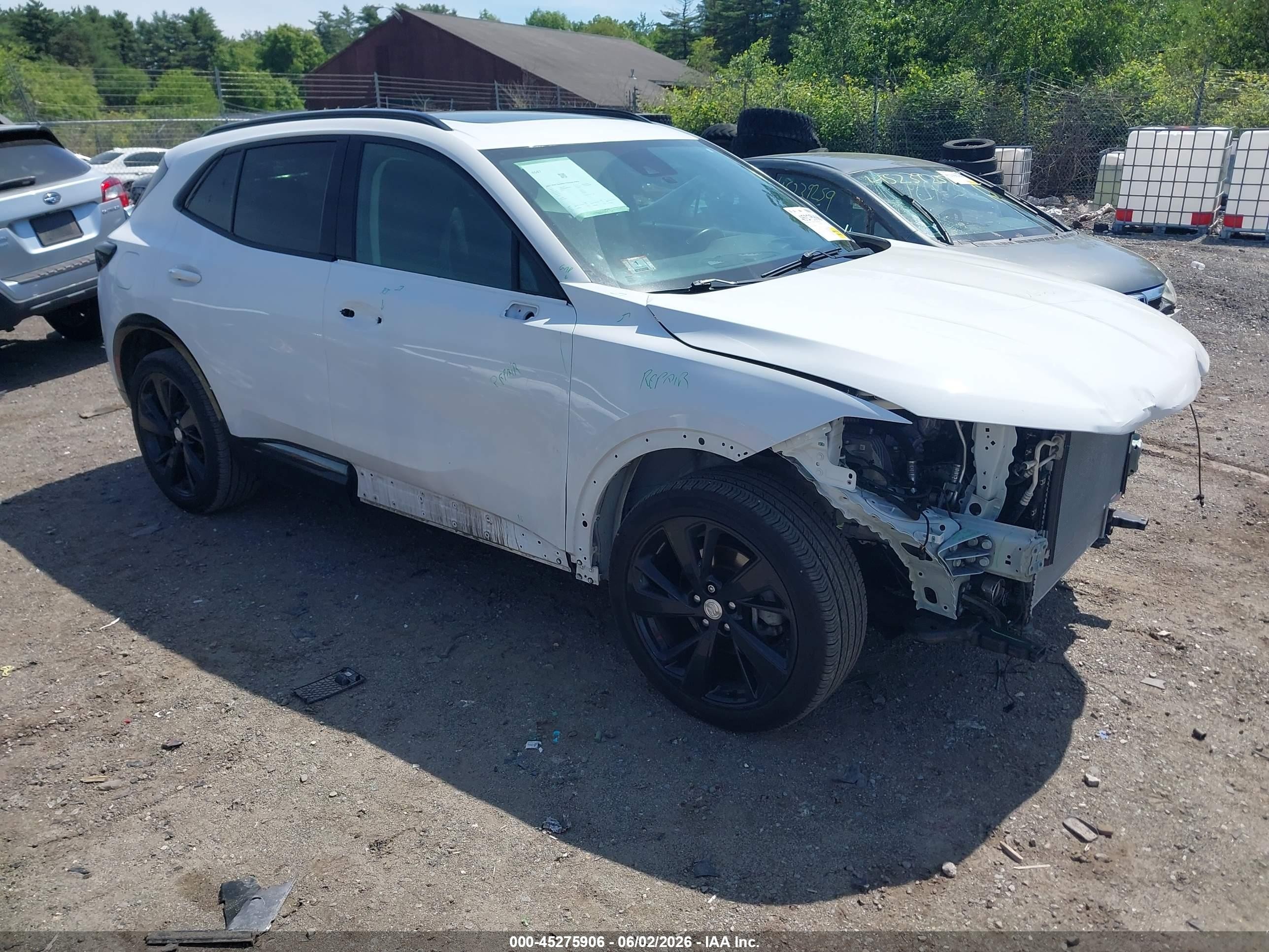 2021 Buick Envision Essence, VIN LRBFZPR41MD192055 — Front end