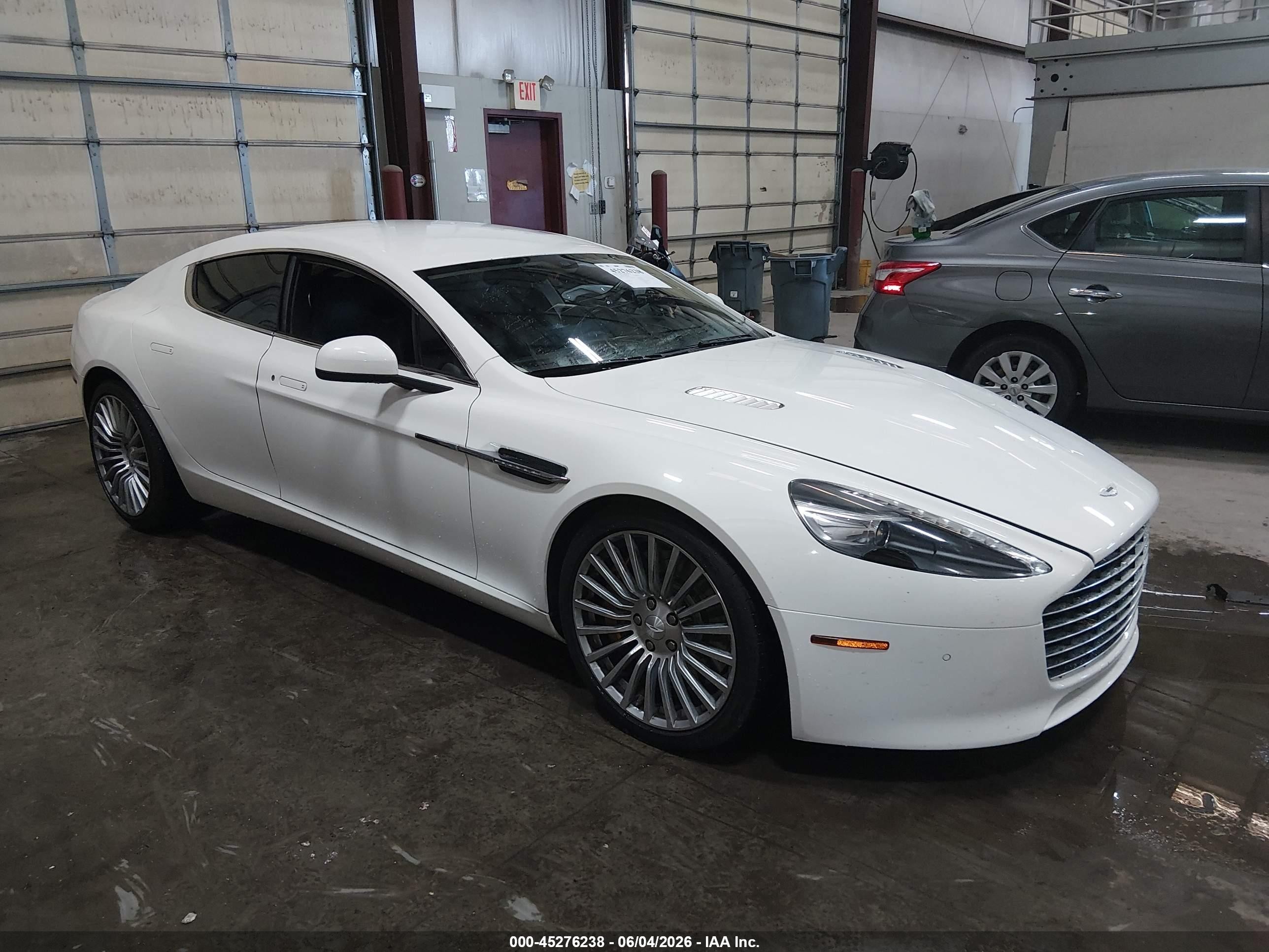 2016 Aston Martin Rapide, VIN SCFHMDBS5GGF05390 — Front end