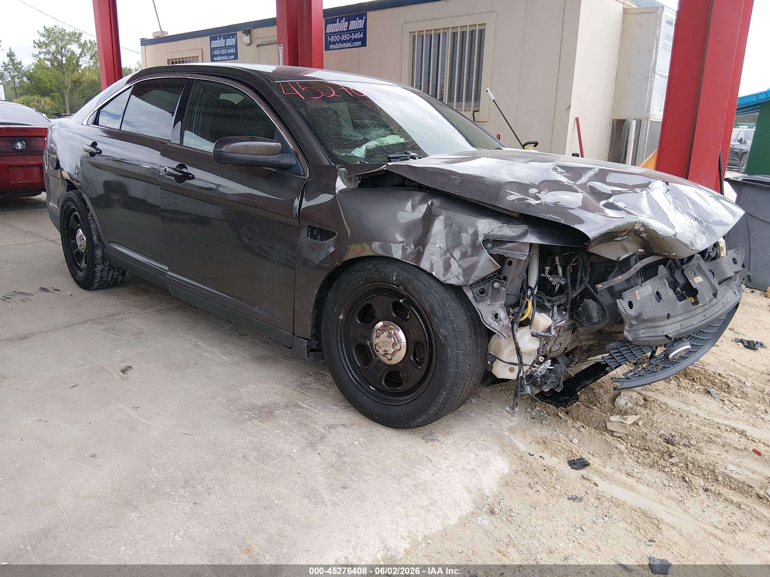 2013 Ford Police Interceptor, VIN 1FAHP2L86DG213193 — Front end