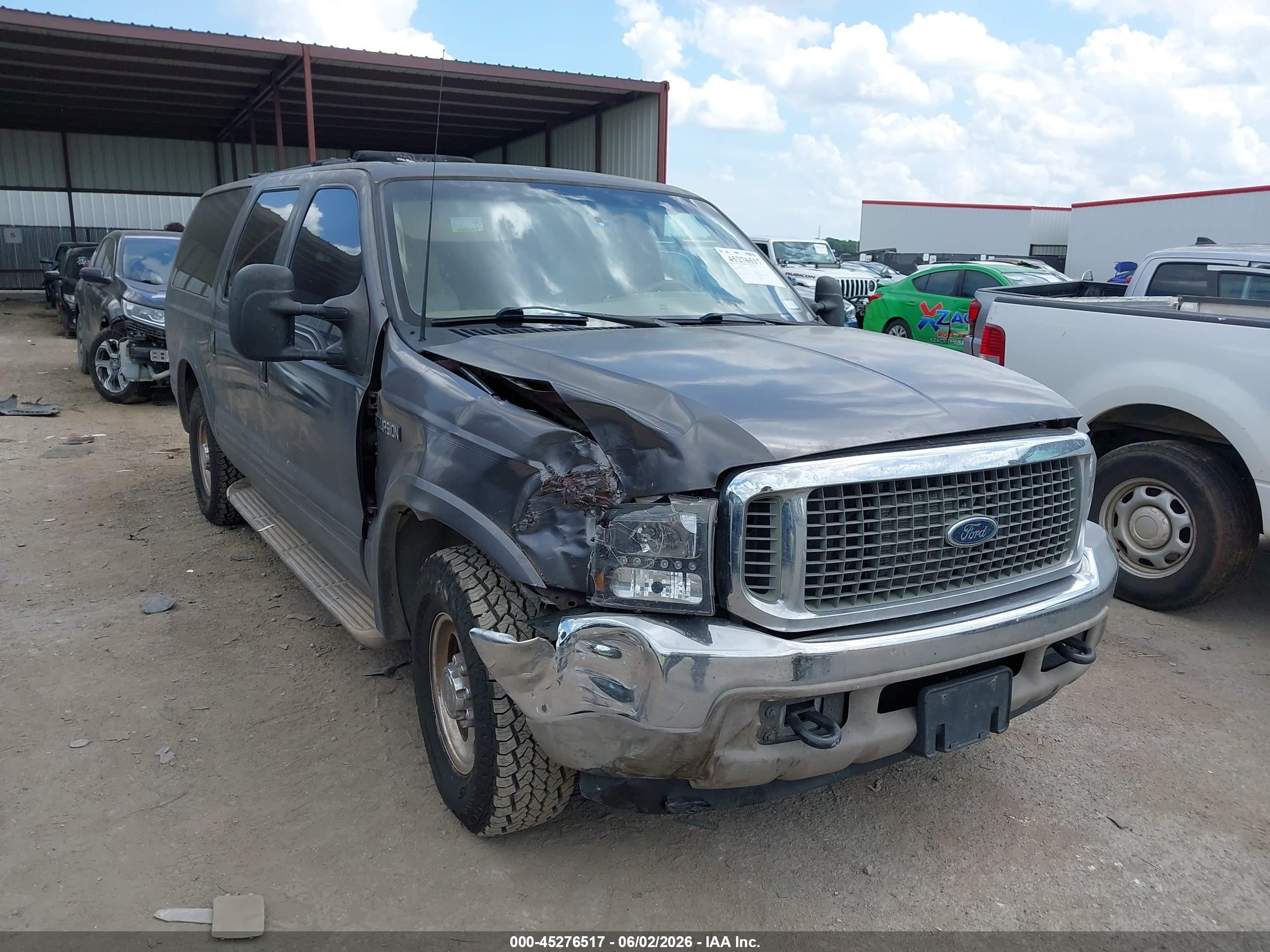 2000 Ford Excursion Limited, VIN 1FMNU42S5YED09344 — Front end
