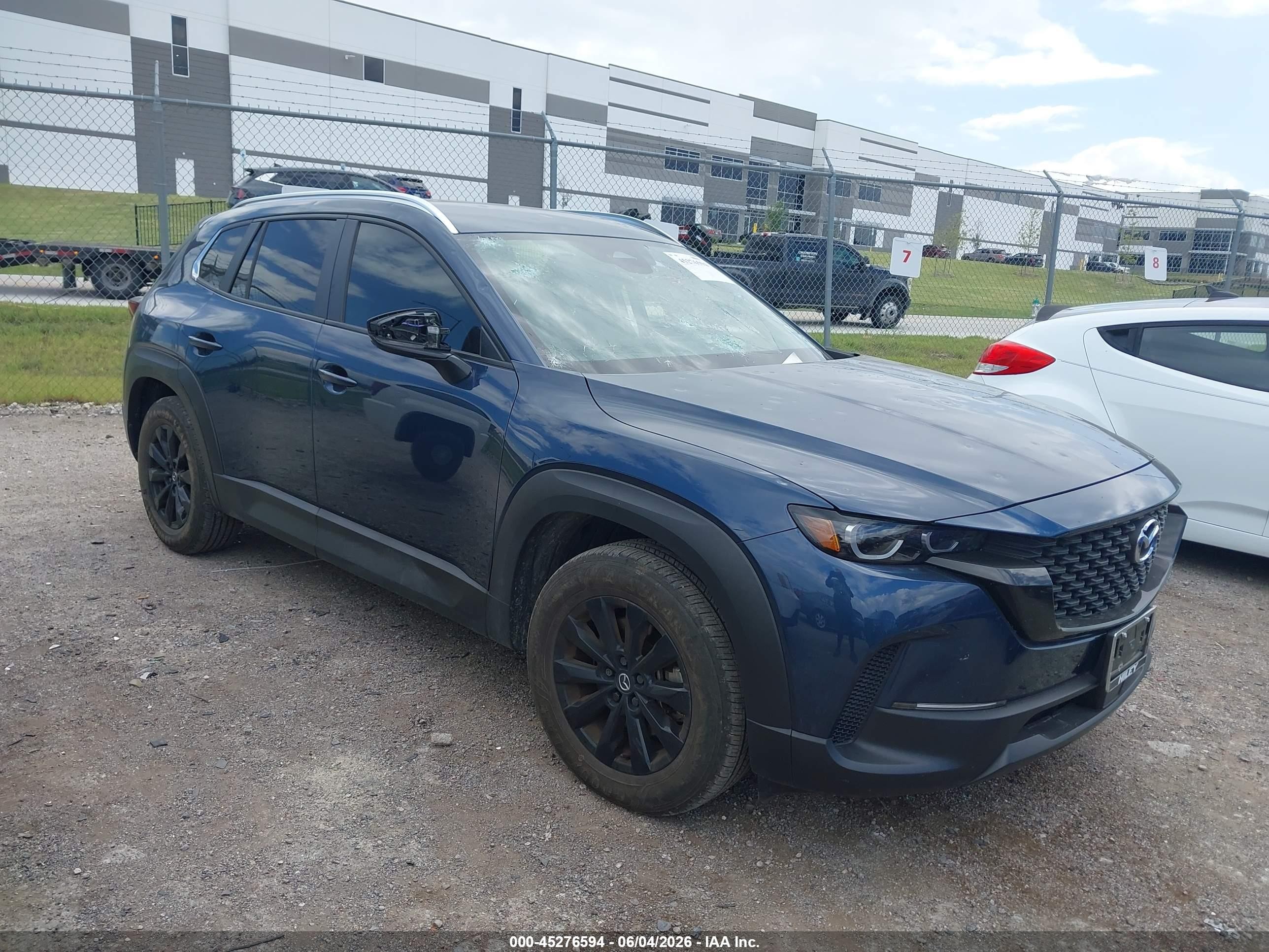 2025 Mazda CX-50 S Select, VIN 7MMVABAM6SN345684 — Град