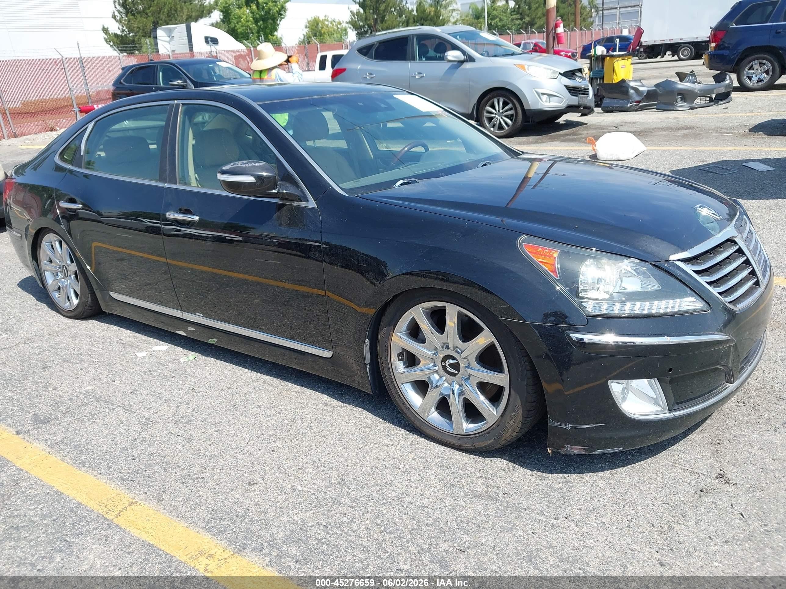 2012 Hyundai Equus Signature, VIN KMHGH4JH6CU054267 — Normal wear