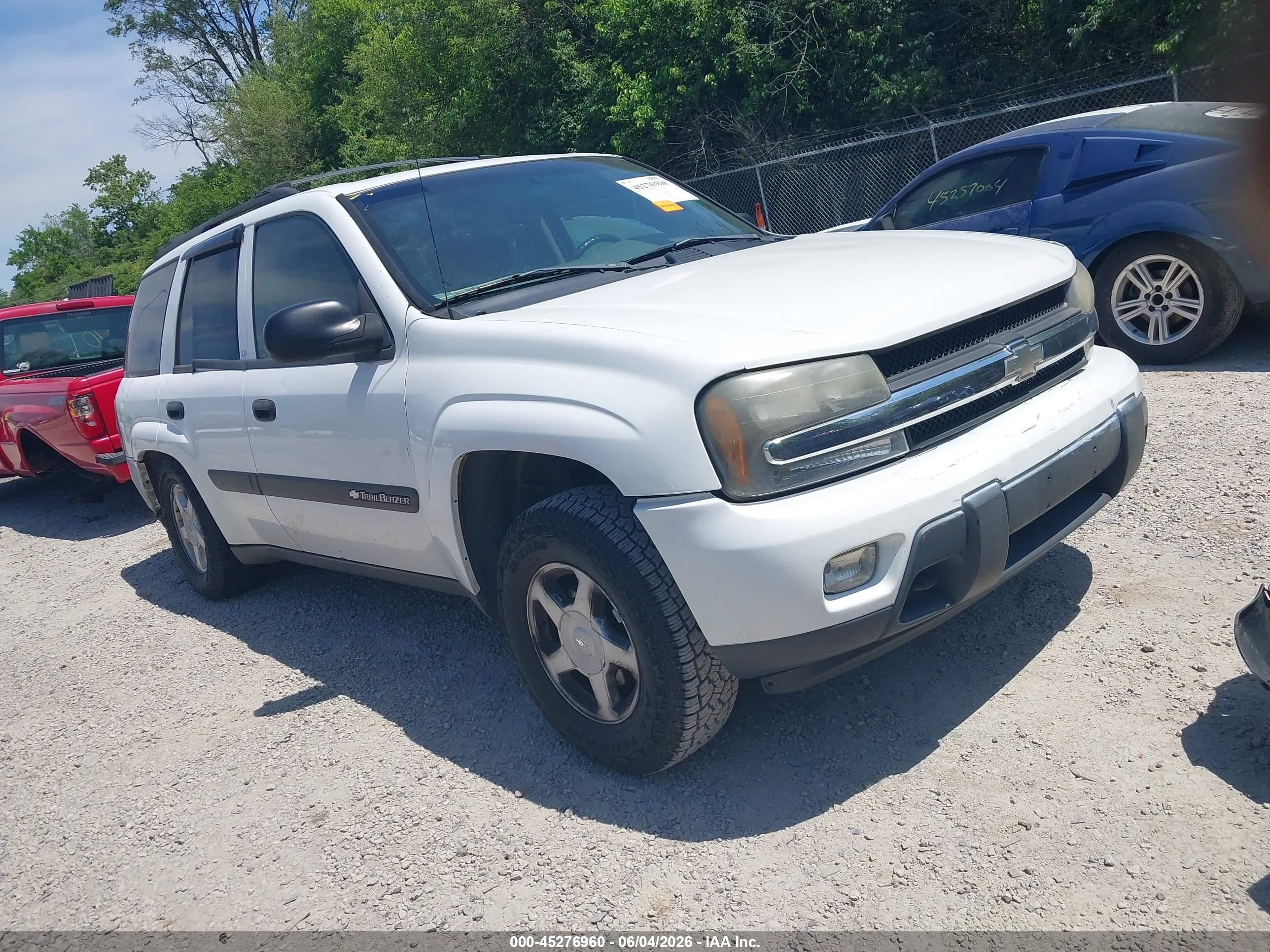 2003 Chevrolet TrailBlazer LT, VIN 1GNDT13S332330596 — Rear end