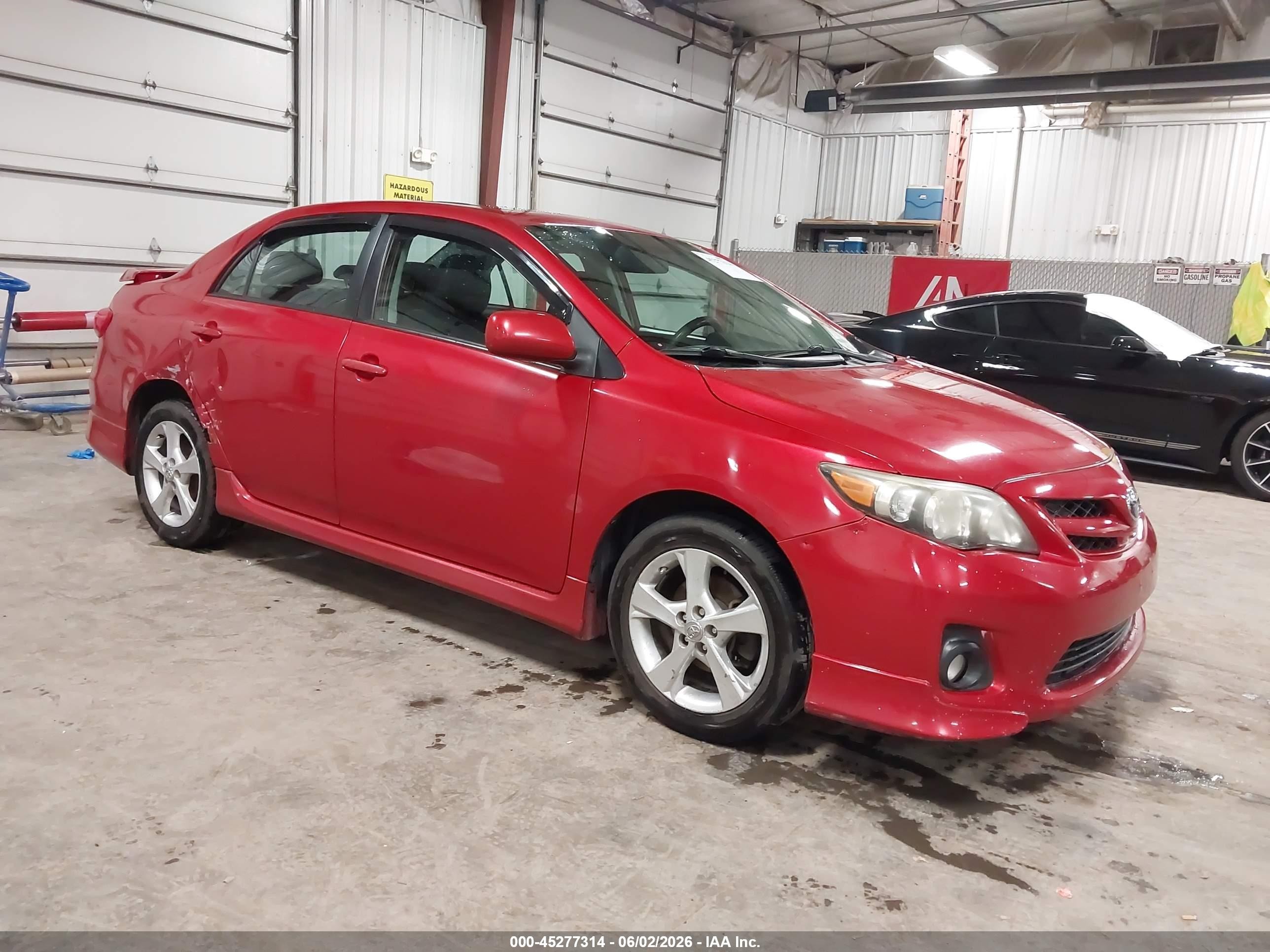 2011 Toyota Corolla LE, VIN 2T1BU4EE5BC648323 — Side