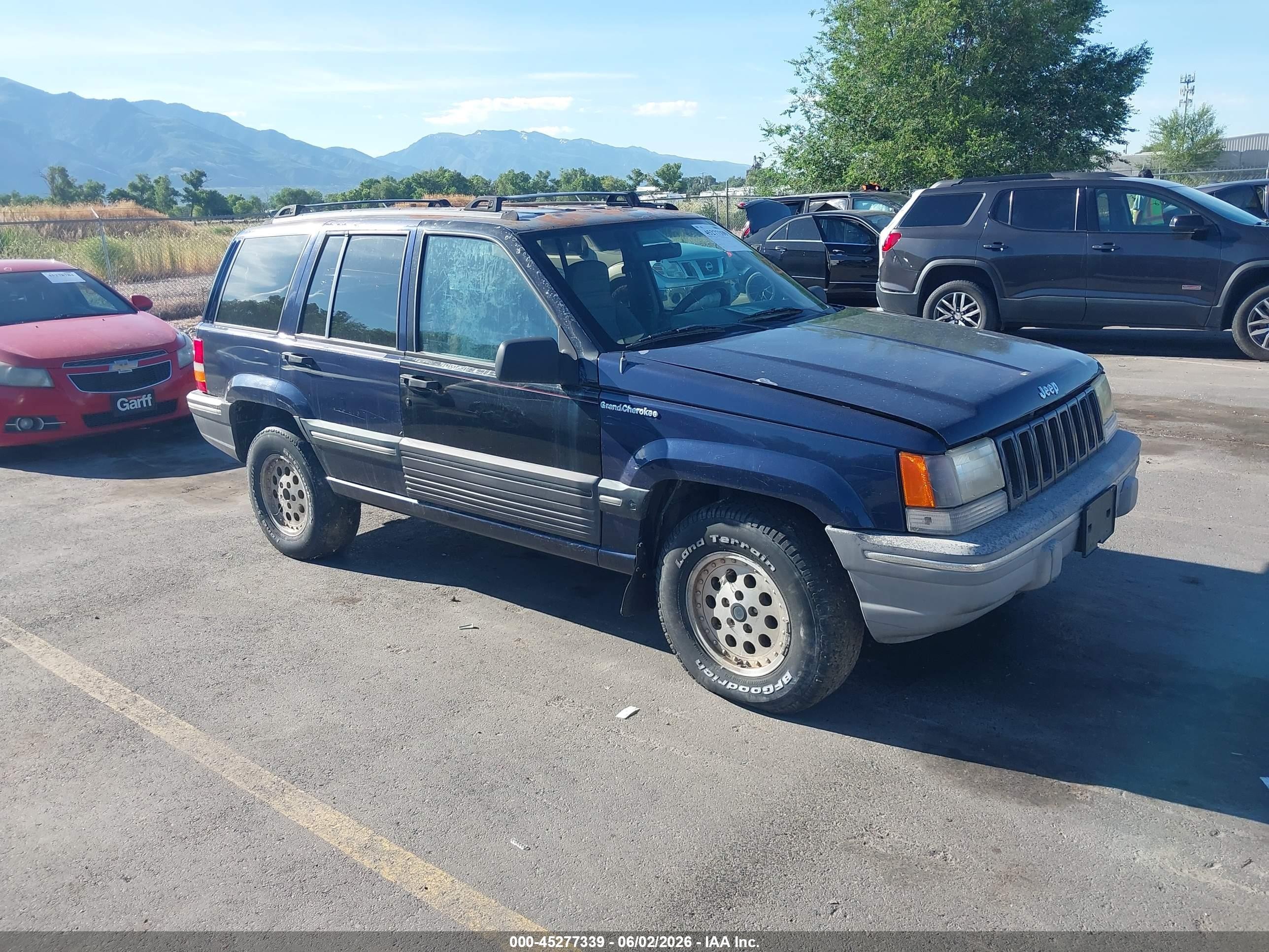 1993 Jeep Grand Cherokee, VIN 1J4GZ88S2PC134150 — Normal wear