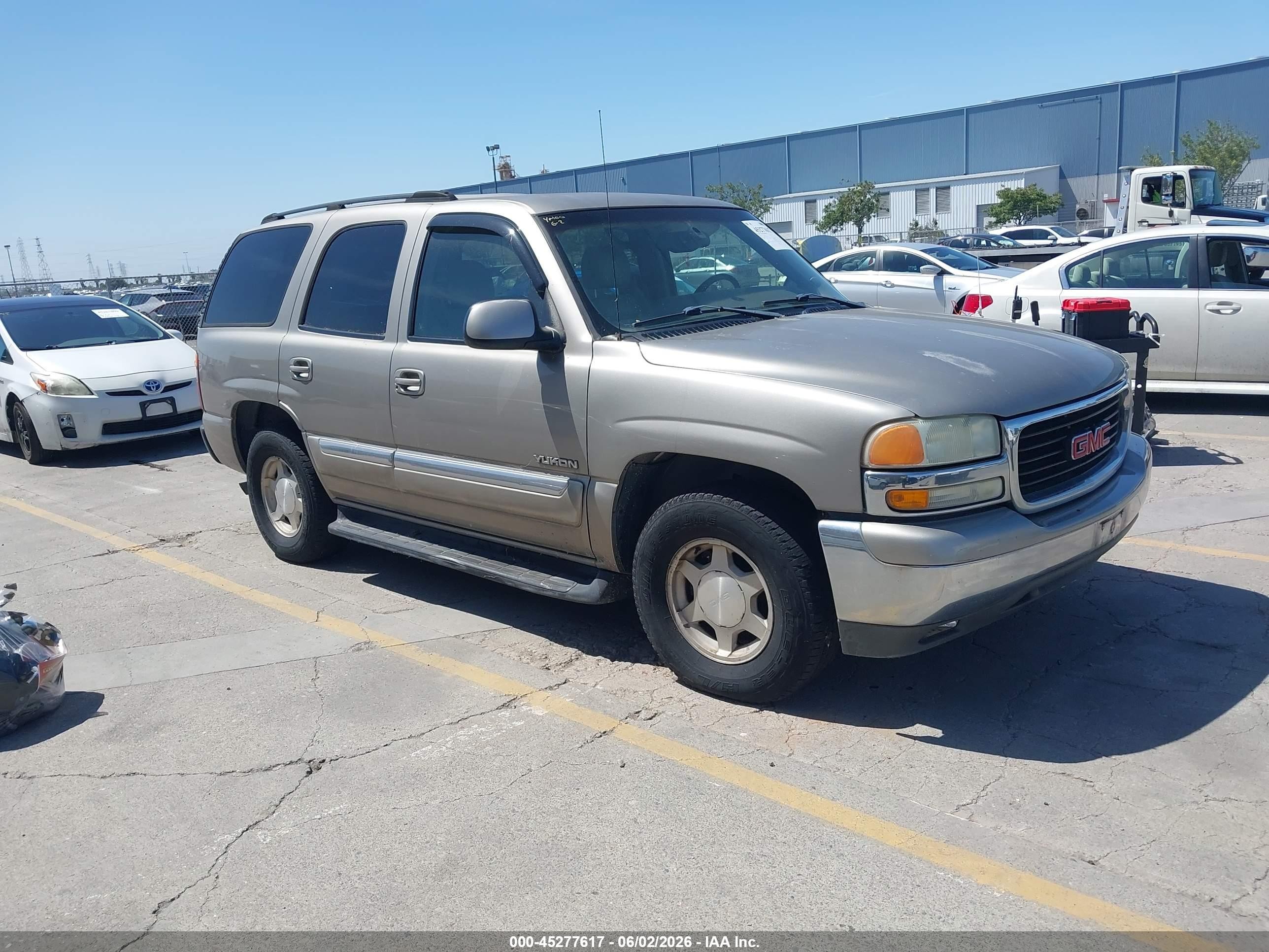 2003 GMC Yukon SLE, VIN 1GKEC13V43J171928 — Rear end