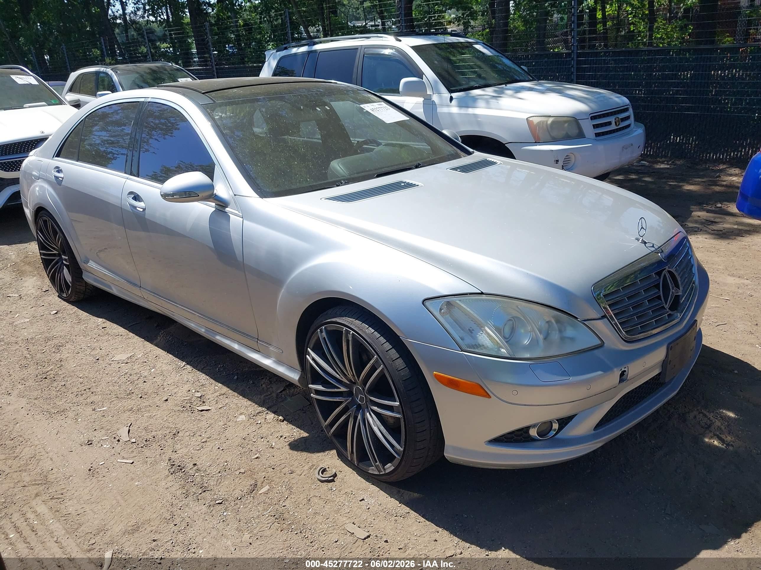 2007 Mercedes-Benz S 550, VIN WDDNG86X77A104970 — Normal wear