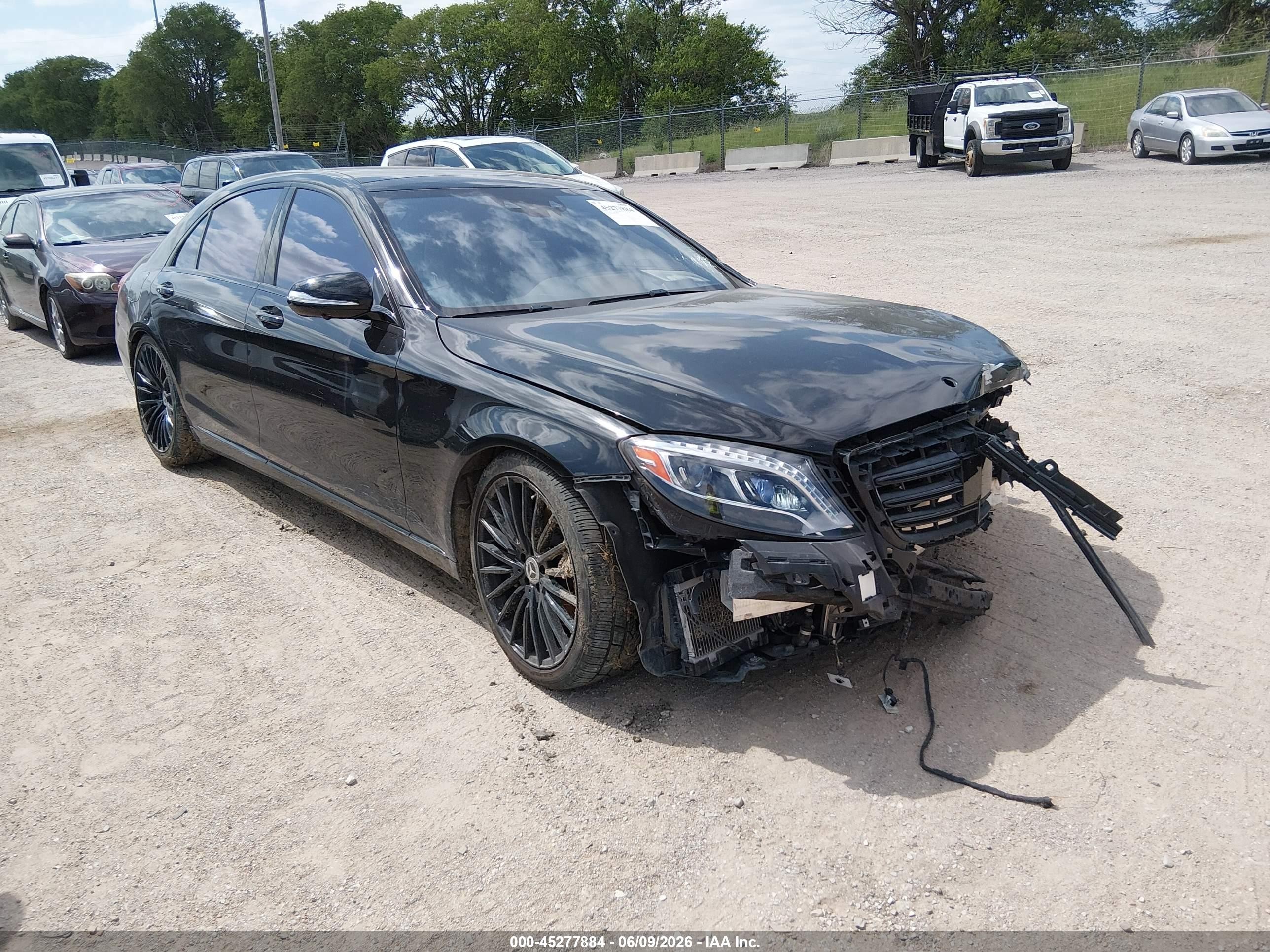 2016 Mercedes-Benz S 550, VIN WDDUG8FB8GA209534 — Side