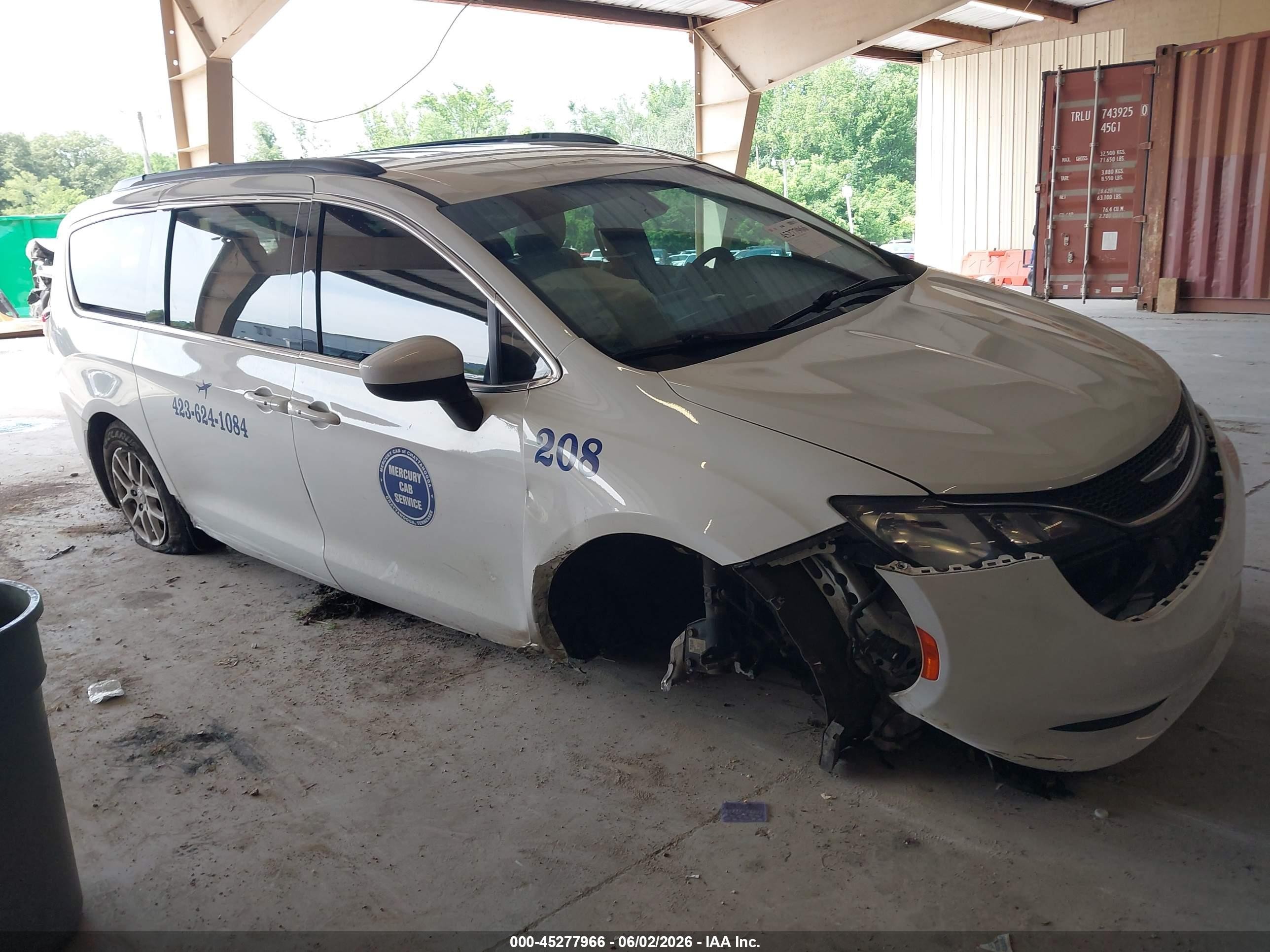 2021 Chrysler Voyager LXi, VIN 2C4RC1DG4MR531984 — Front end