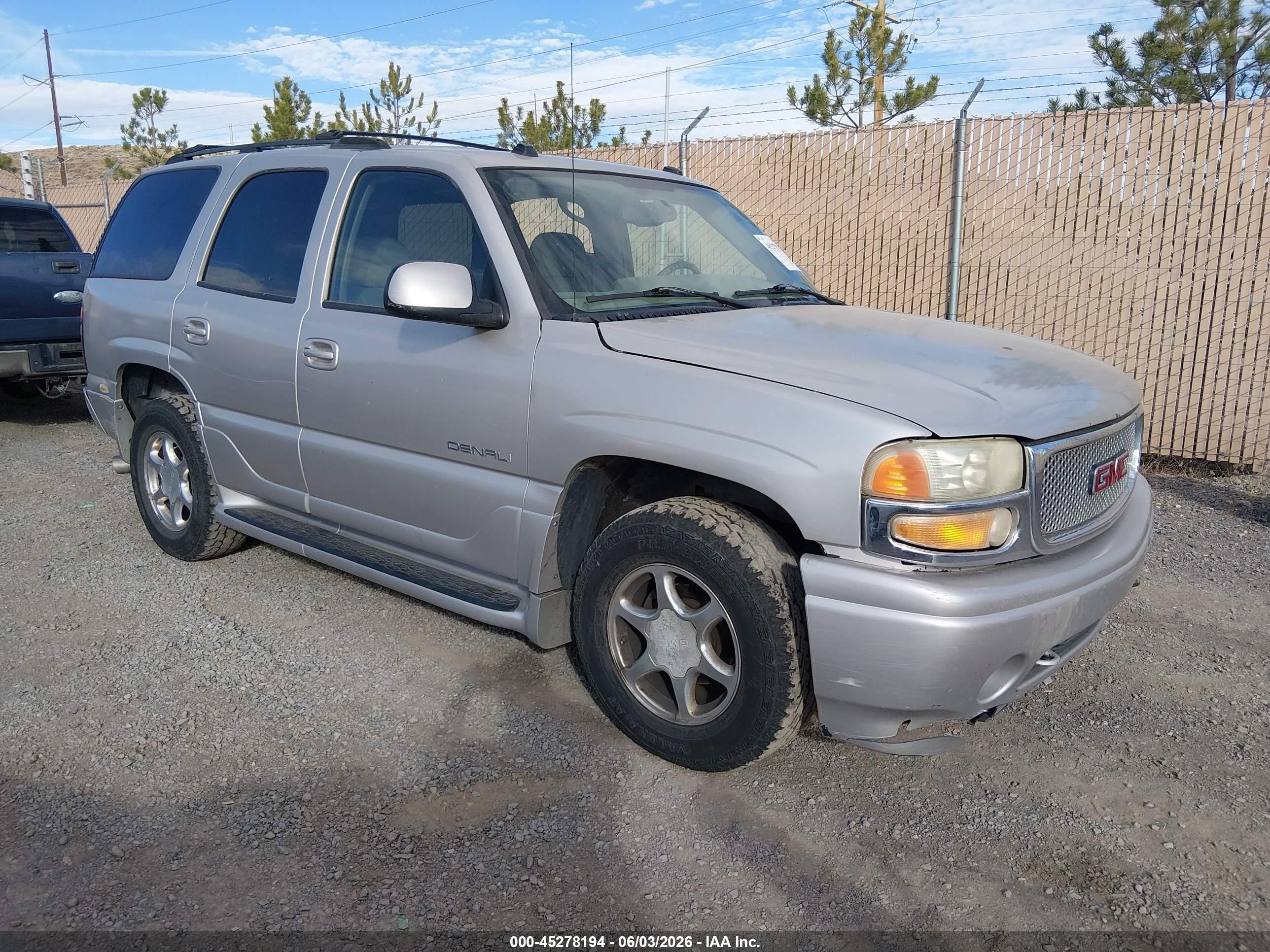 2004 GMC Yukon Denali, VIN 1GKEK63U04J192218 — Rear end