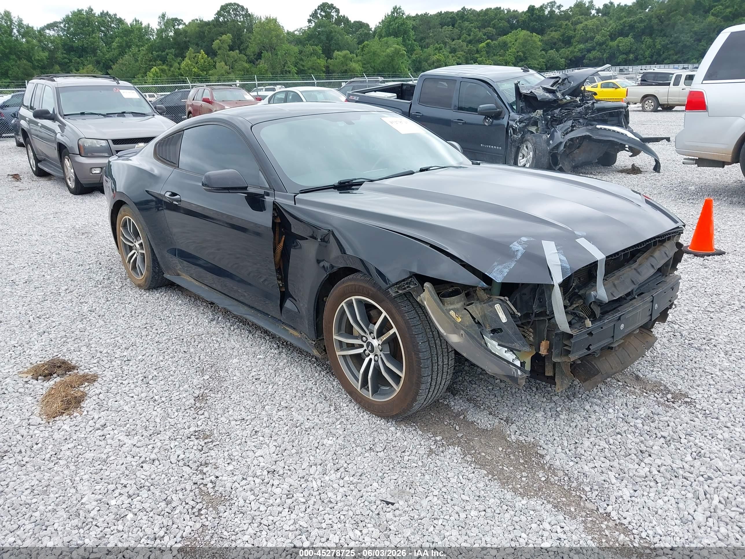 2015 Ford Mustang EcoBoost, VIN 1FA6P8TH3F5317228 — Front end