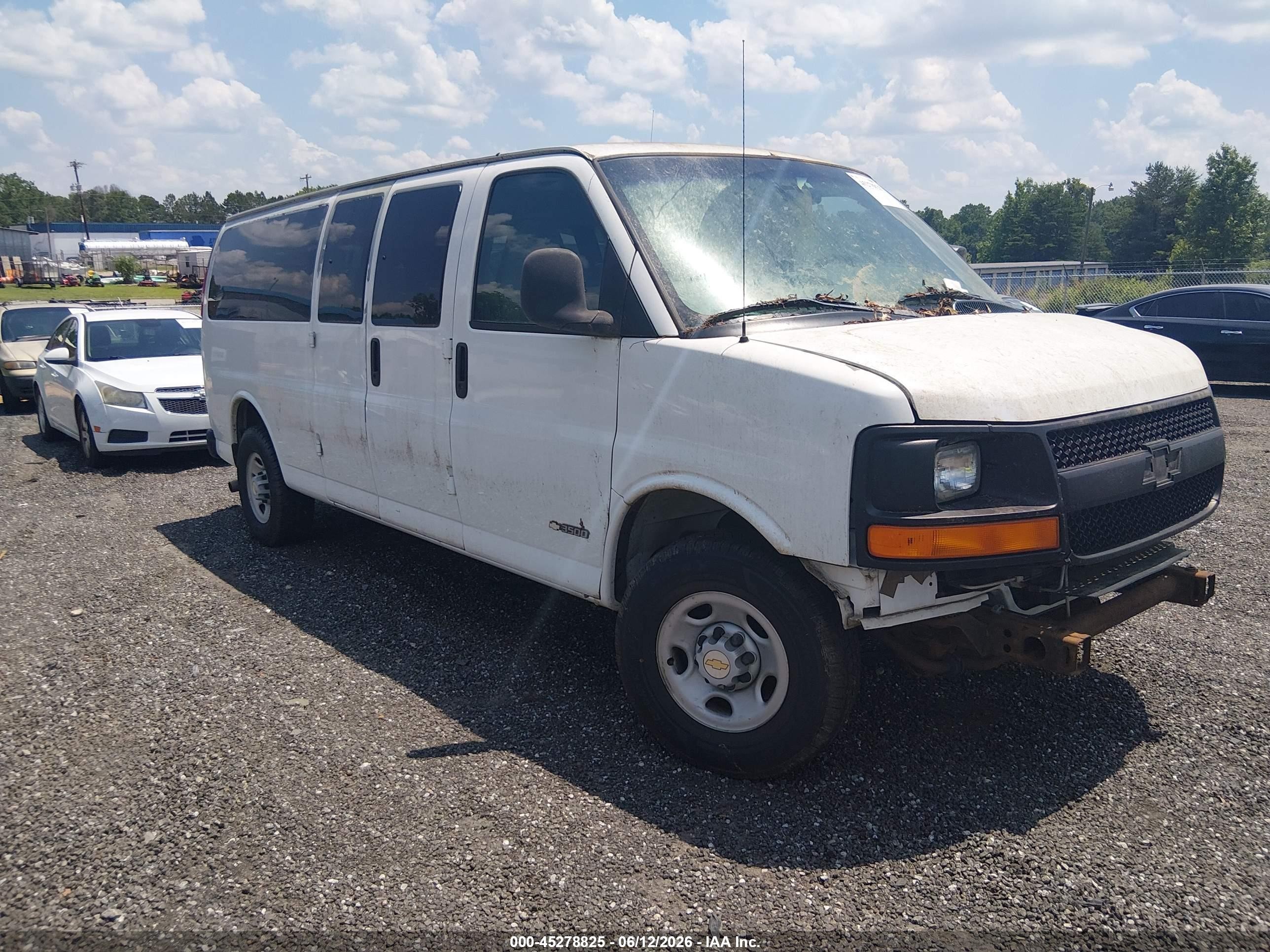 2003 Chevrolet Express Passenger, VIN 1GAHG39U131167755 — All over