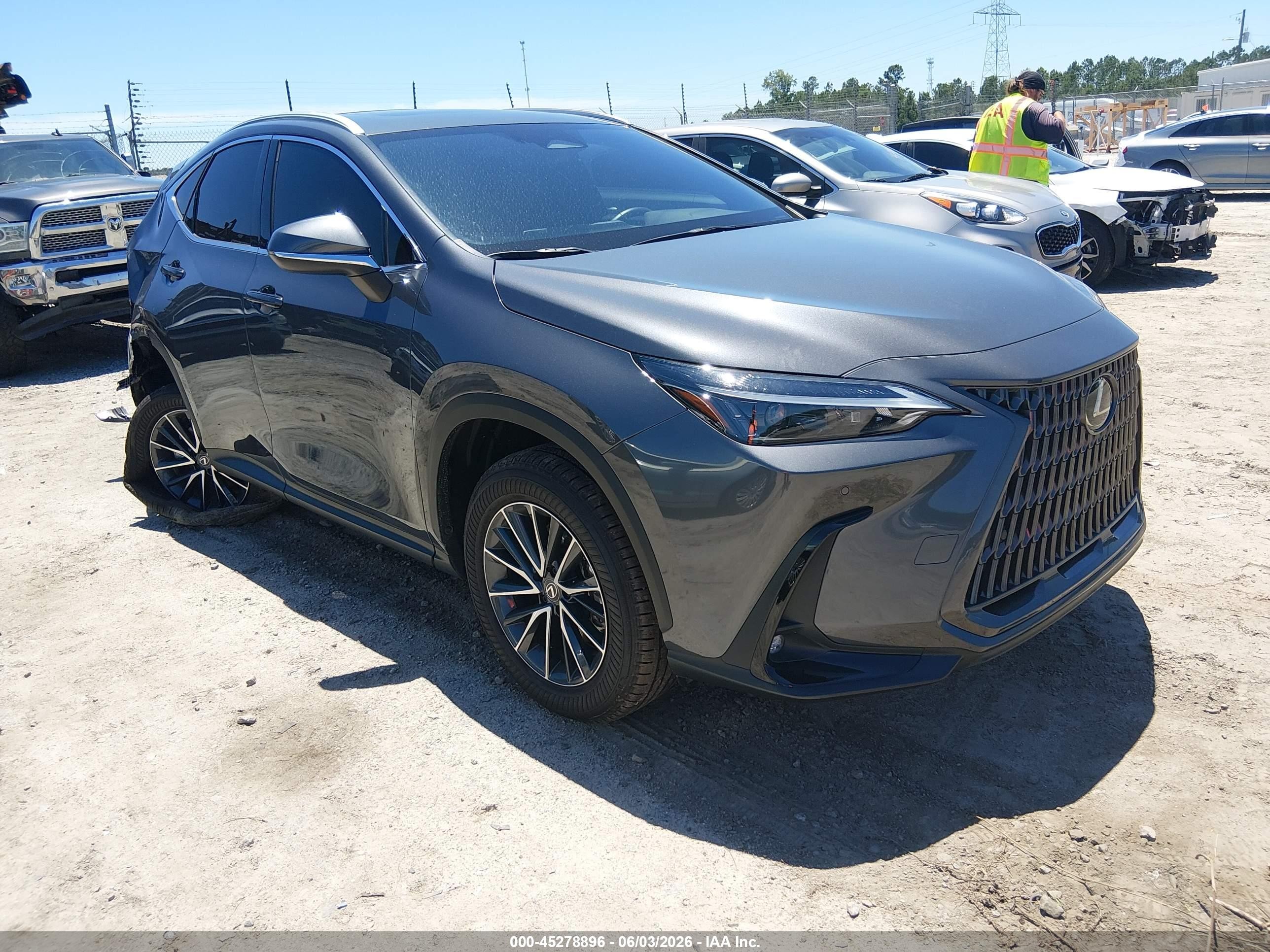 2025 Lexus NX 250 Premium, VIN 2T2GDCAZ3SC029207 — Зад
