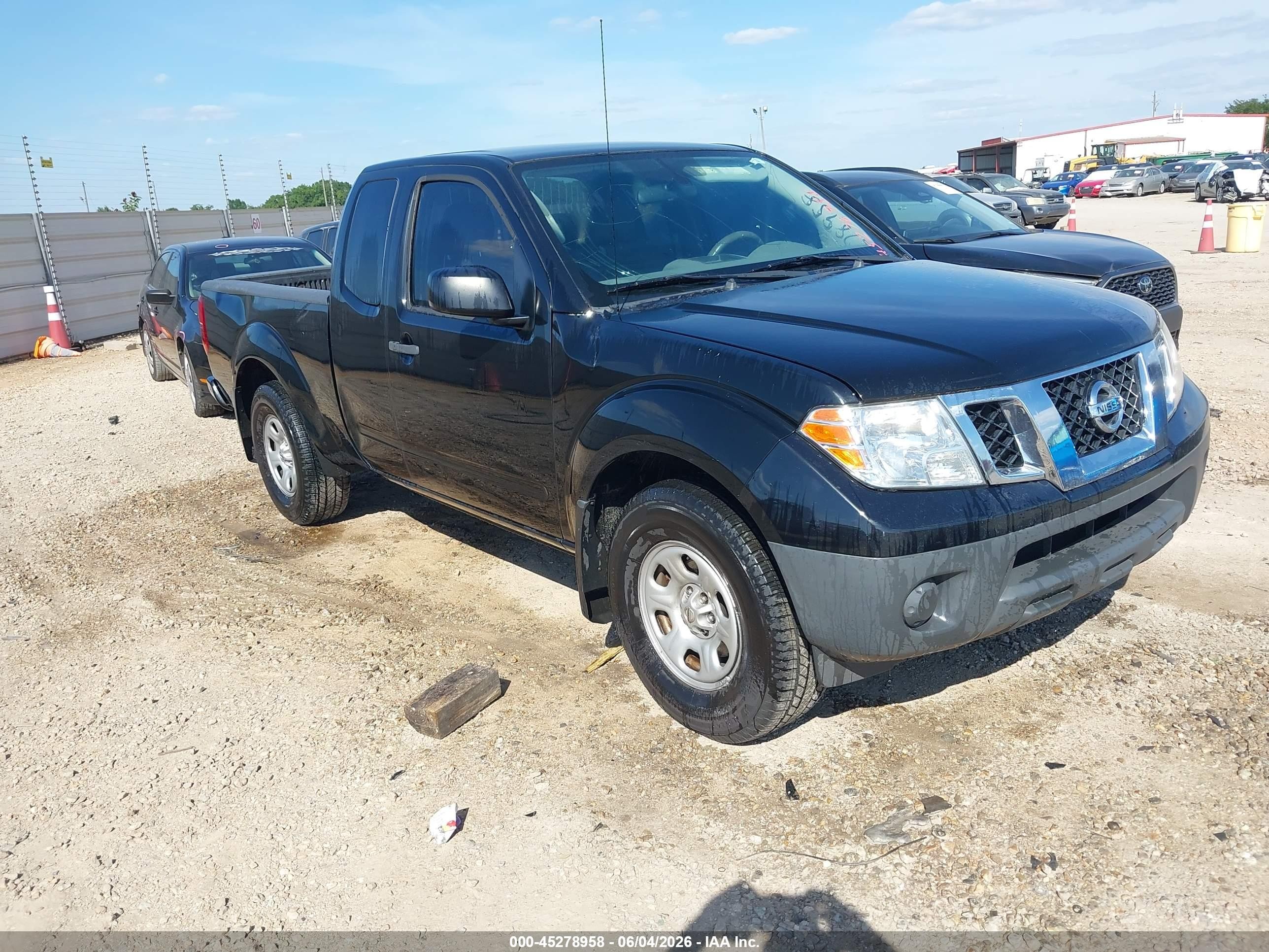 2020 Nissan Frontier S, VIN 1N6ED0CE9LN703621 — Бок