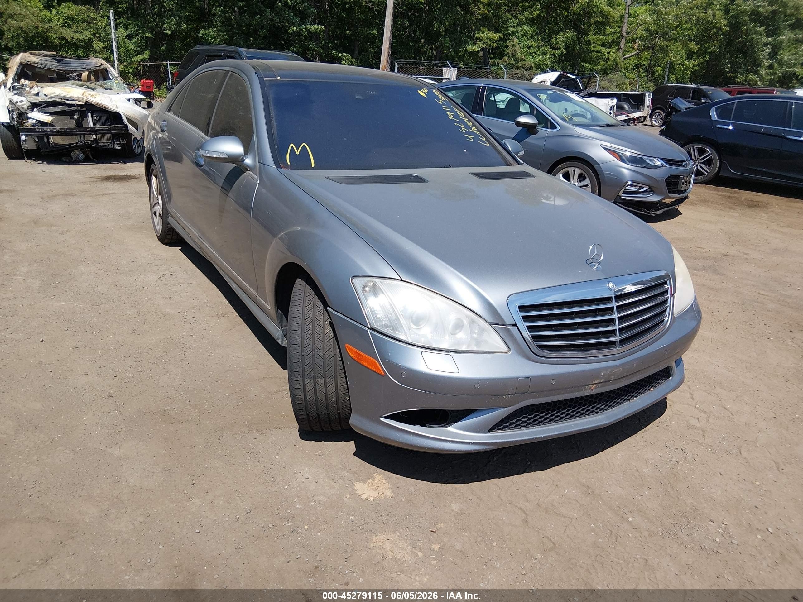 2009 Mercedes-Benz S 550, VIN WDDNG86X39A255324 — Normal wear
