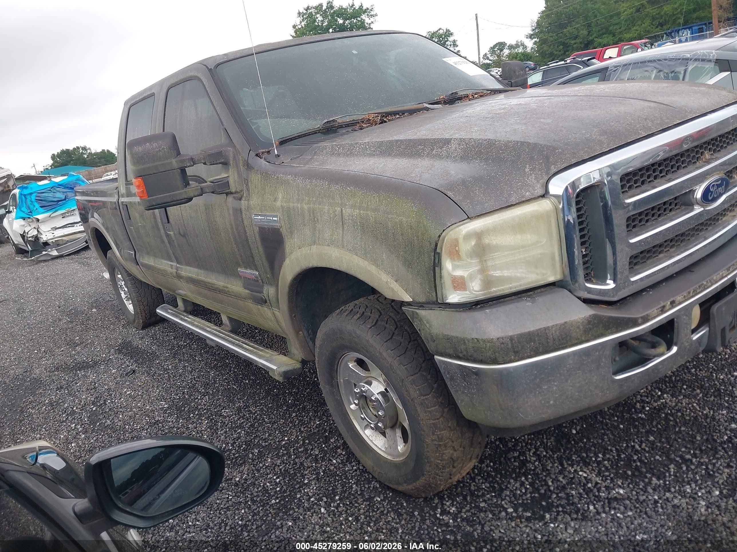 2005 Ford F-250 XL, VIN 1FTSW21P35EA83481 — Normal wear
