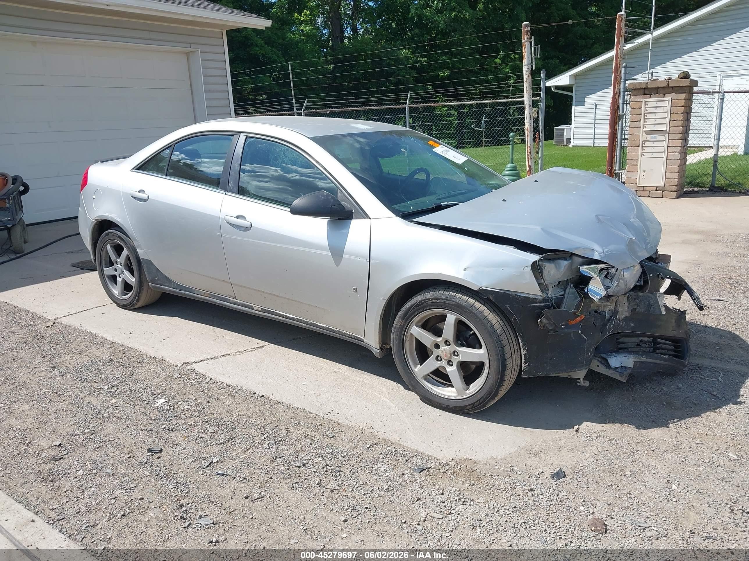 2009 Pontiac G6 GT 1SA, VIN 1G2ZH57N394154467 — Front end