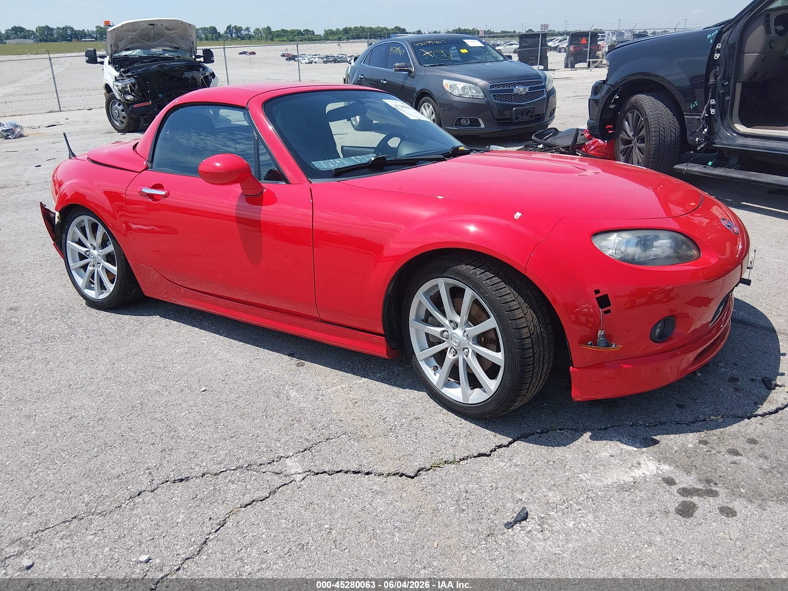 2008 Mazda MX-5 Miata Sport, VIN JM1NC26F880143729 — Side