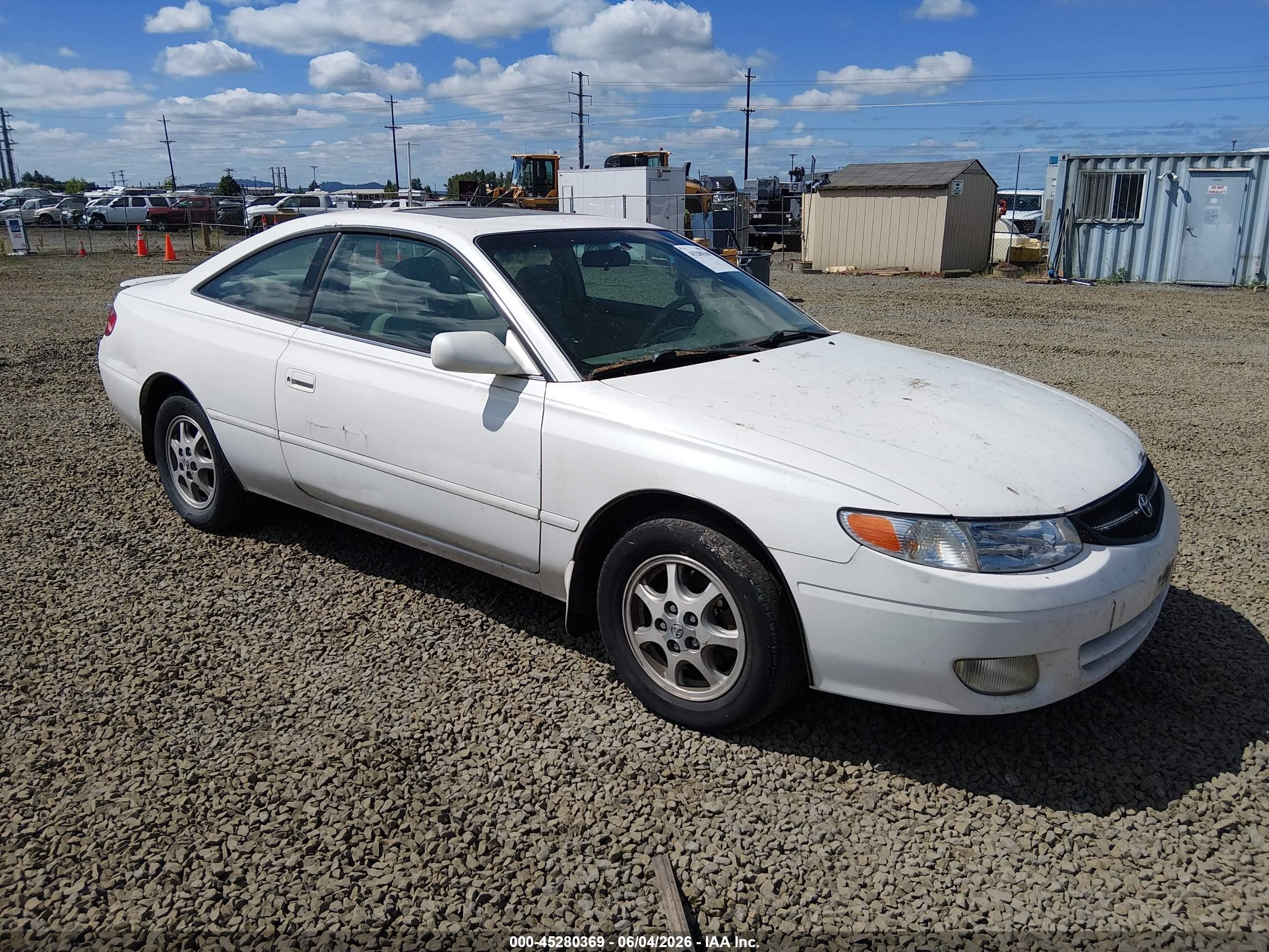2001 Toyota Solara SE, VIN 2T1CG28P81C522422 — Normal wear