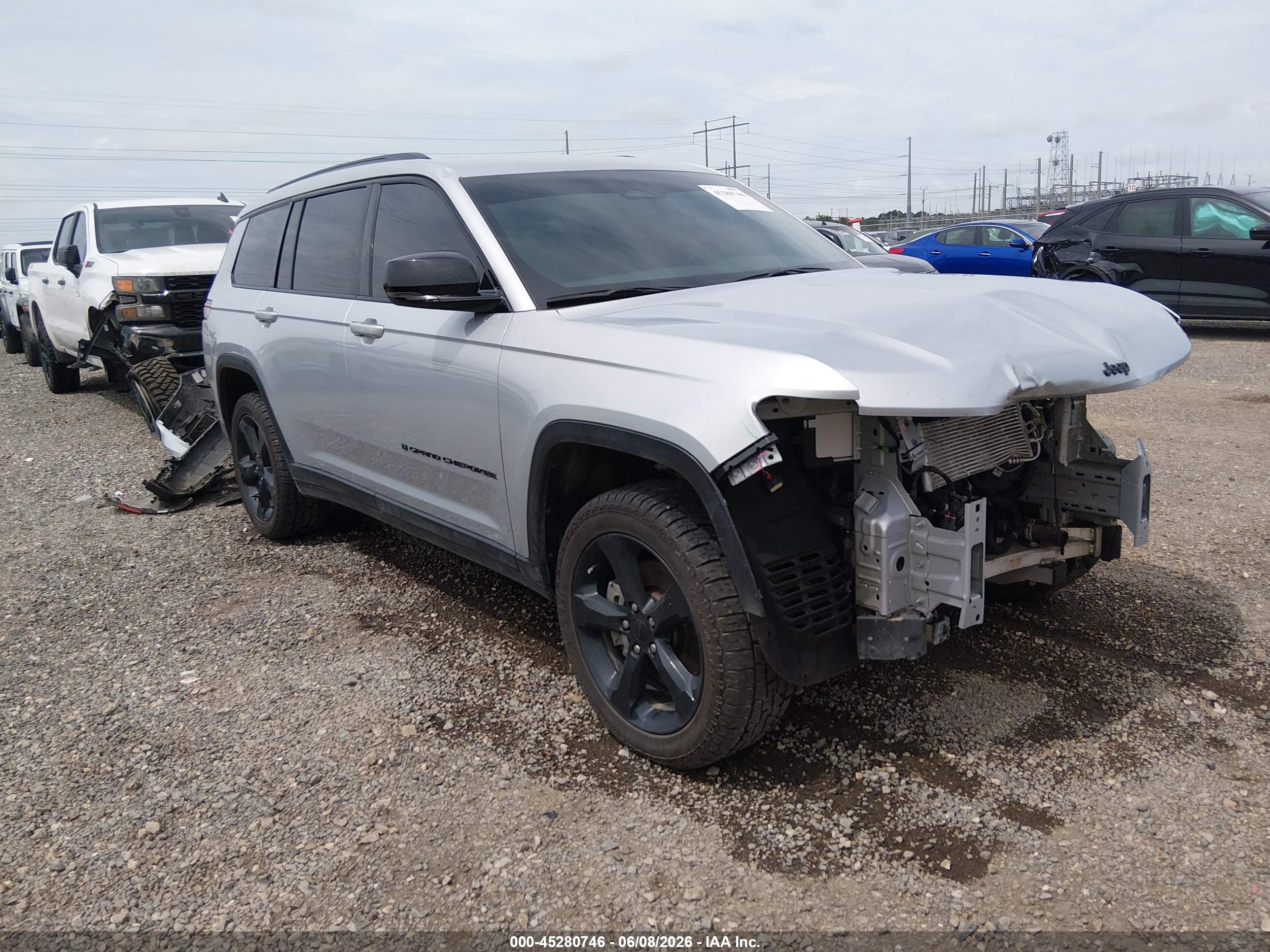 2023 Jeep Grand Cherokee Laredo, VIN 1C4RJKAG2P8728278 — Front end