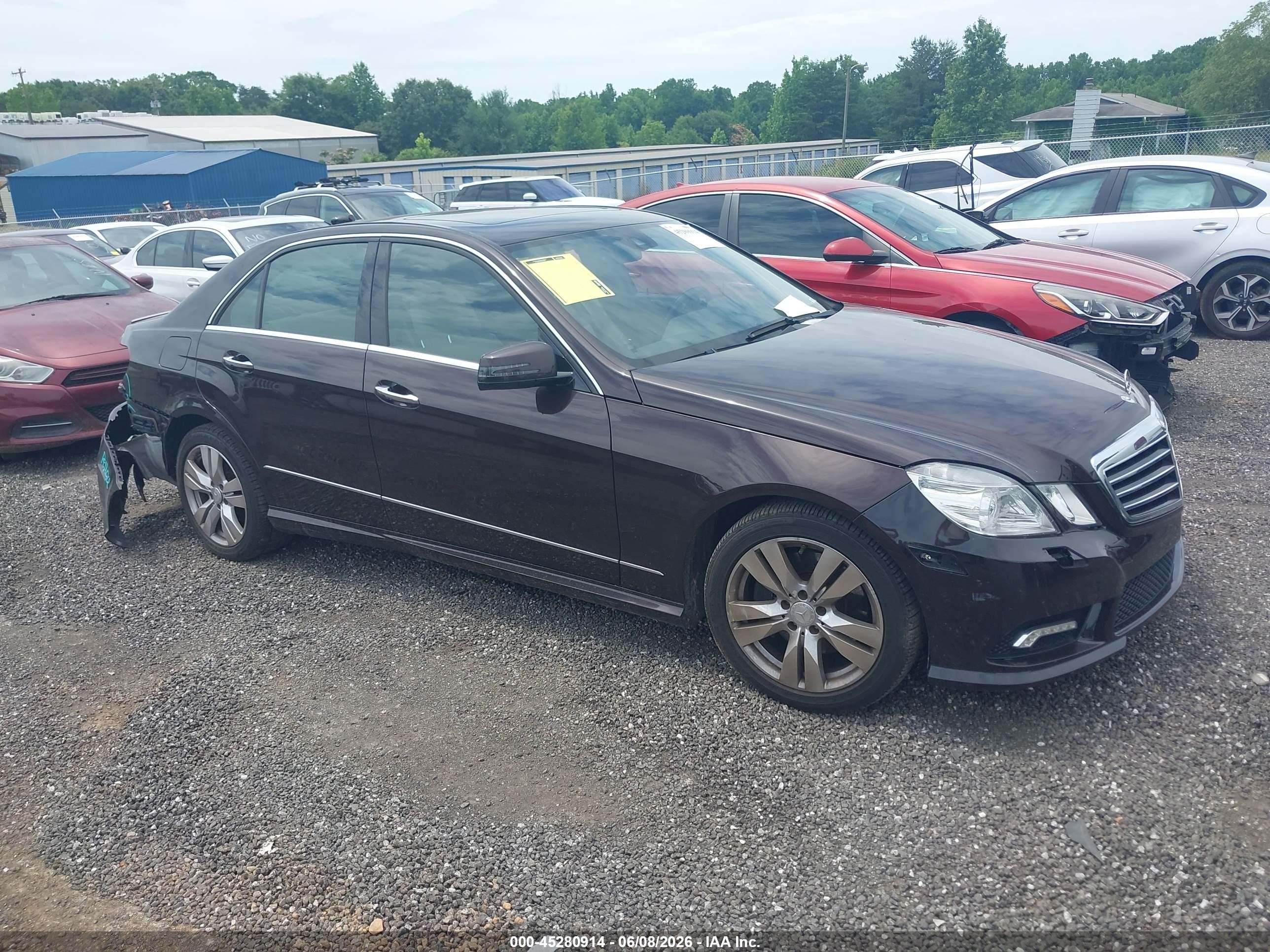 2011 Mercedes-Benz E 350 Sport, VIN WDDHF8HB0BA503830 — Зад