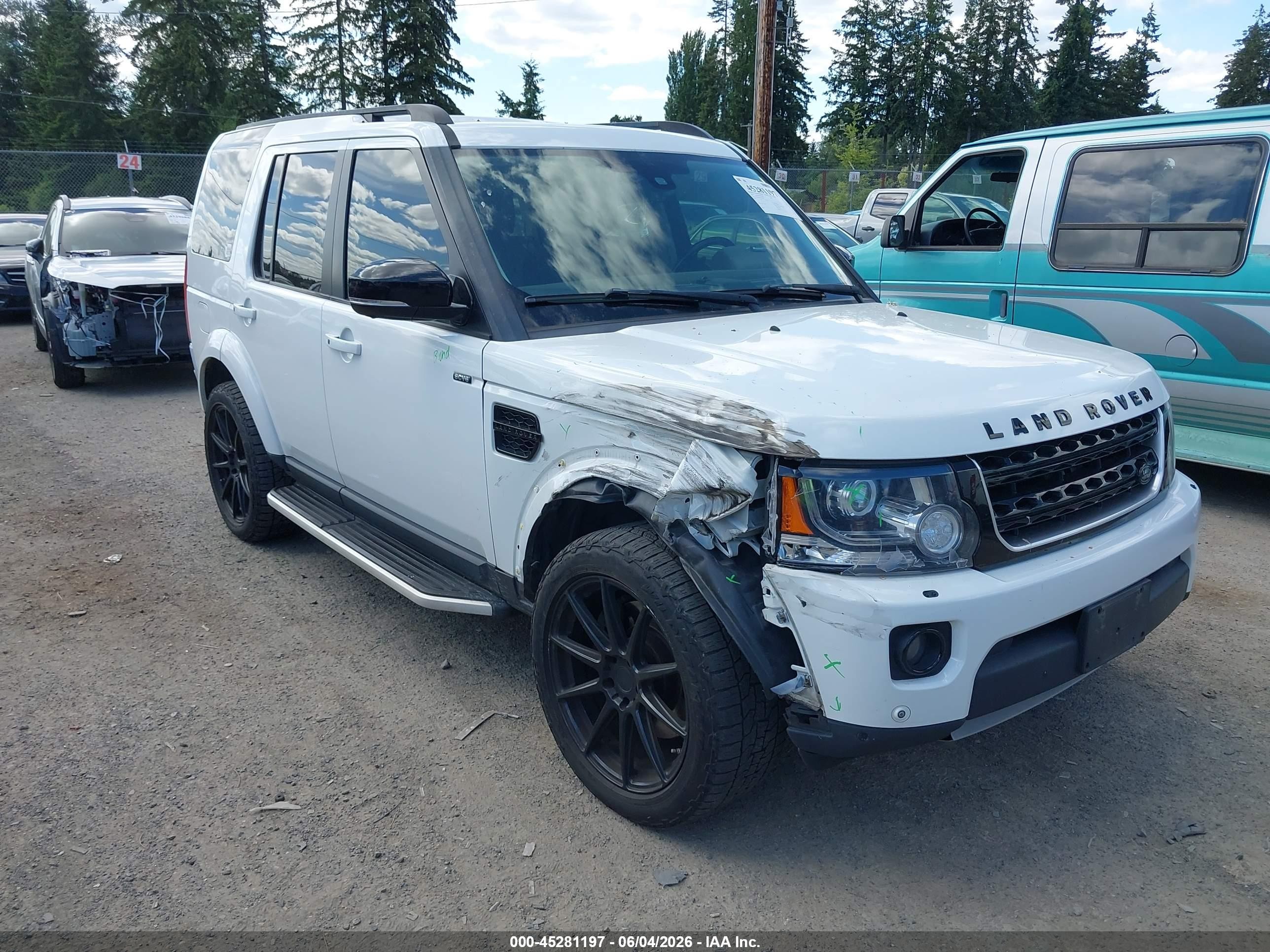 2014 Land Rover LR4 Lux, VIN SALAK2V66EA702566 — Front end