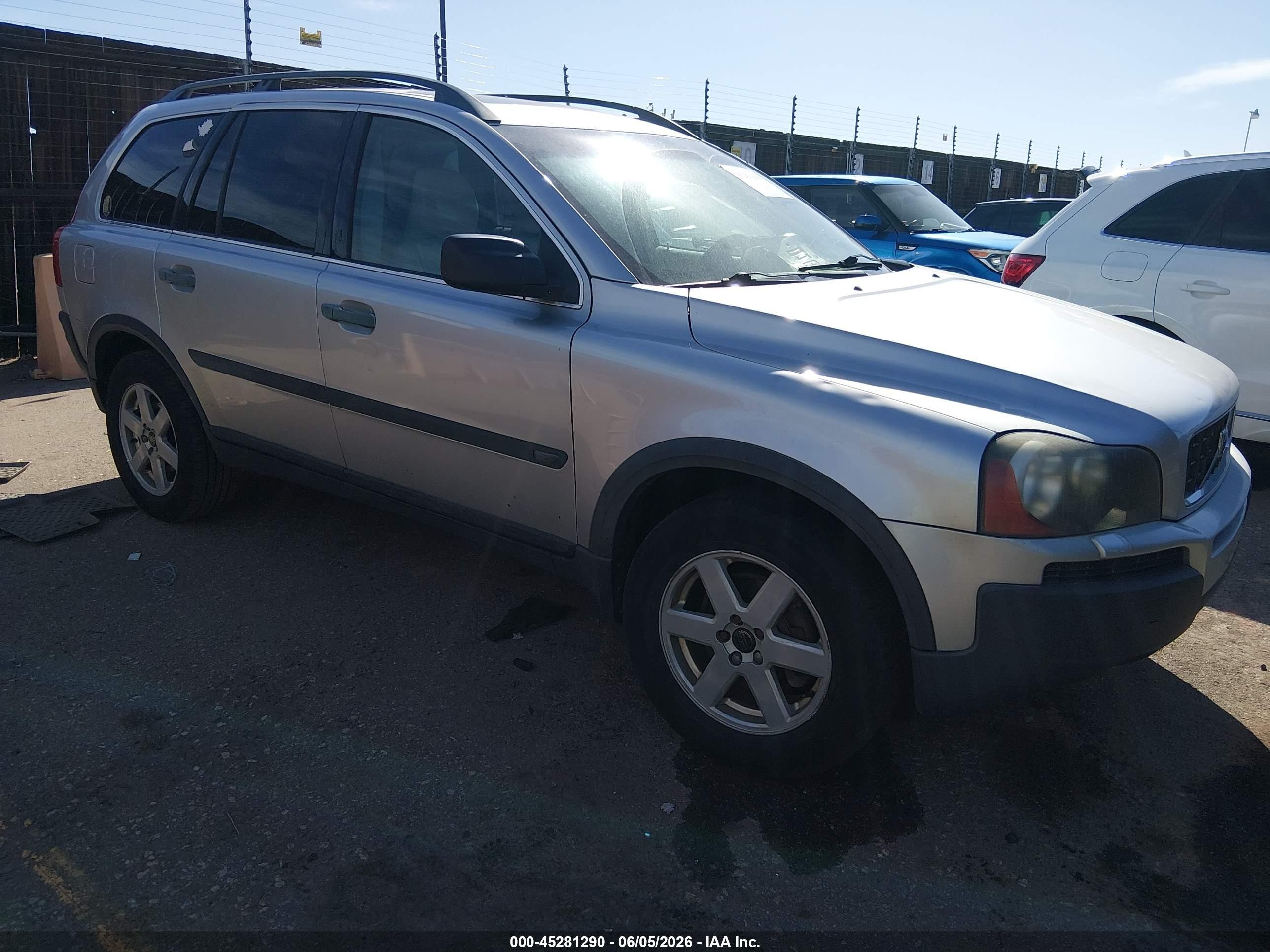 2004 Volvo XC90, VIN YV1CM59H041064718 — Бок
