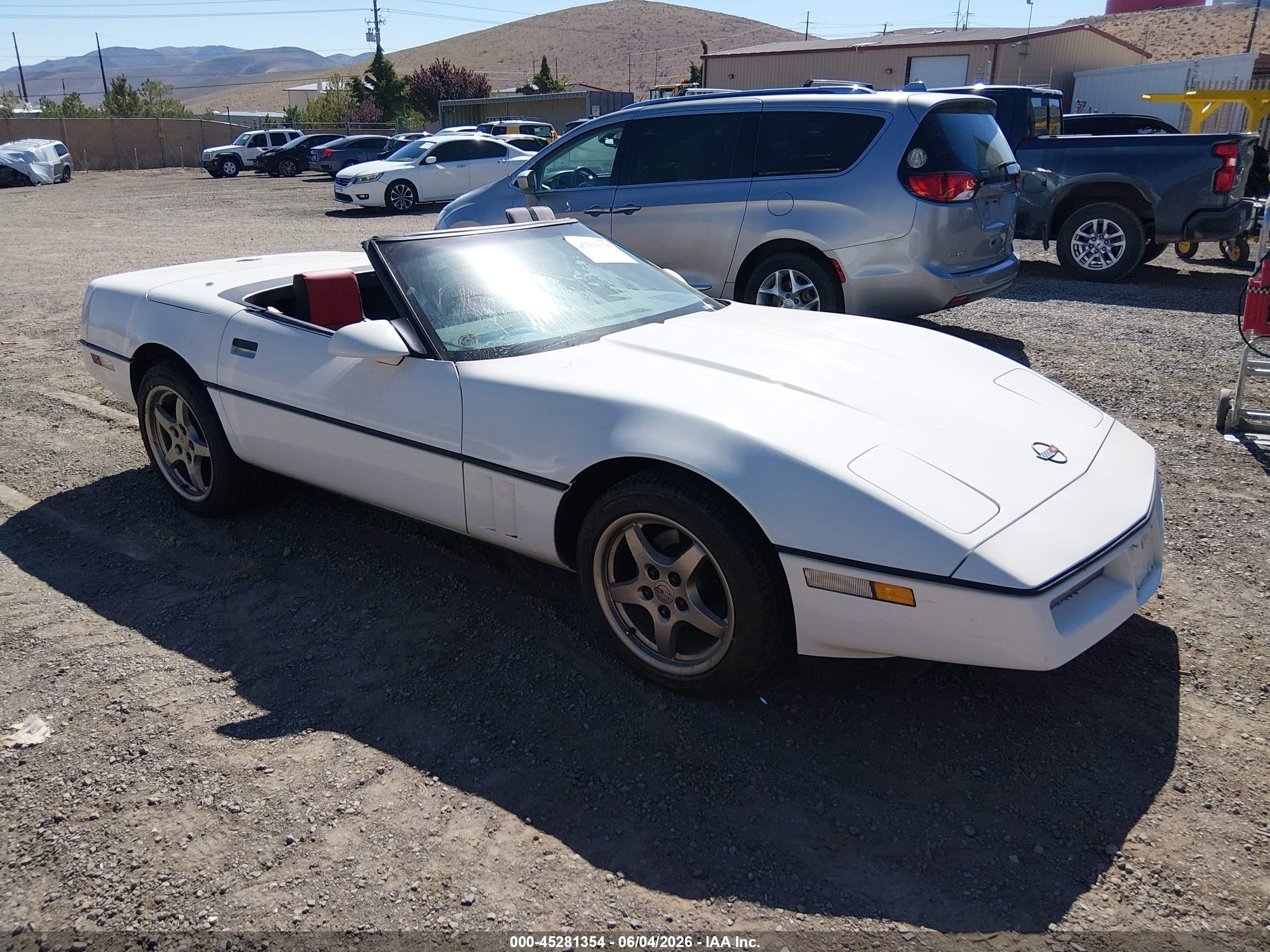 1987 Chevrolet Corvette, VIN 1G1YY3189H5124096 — Normal wear