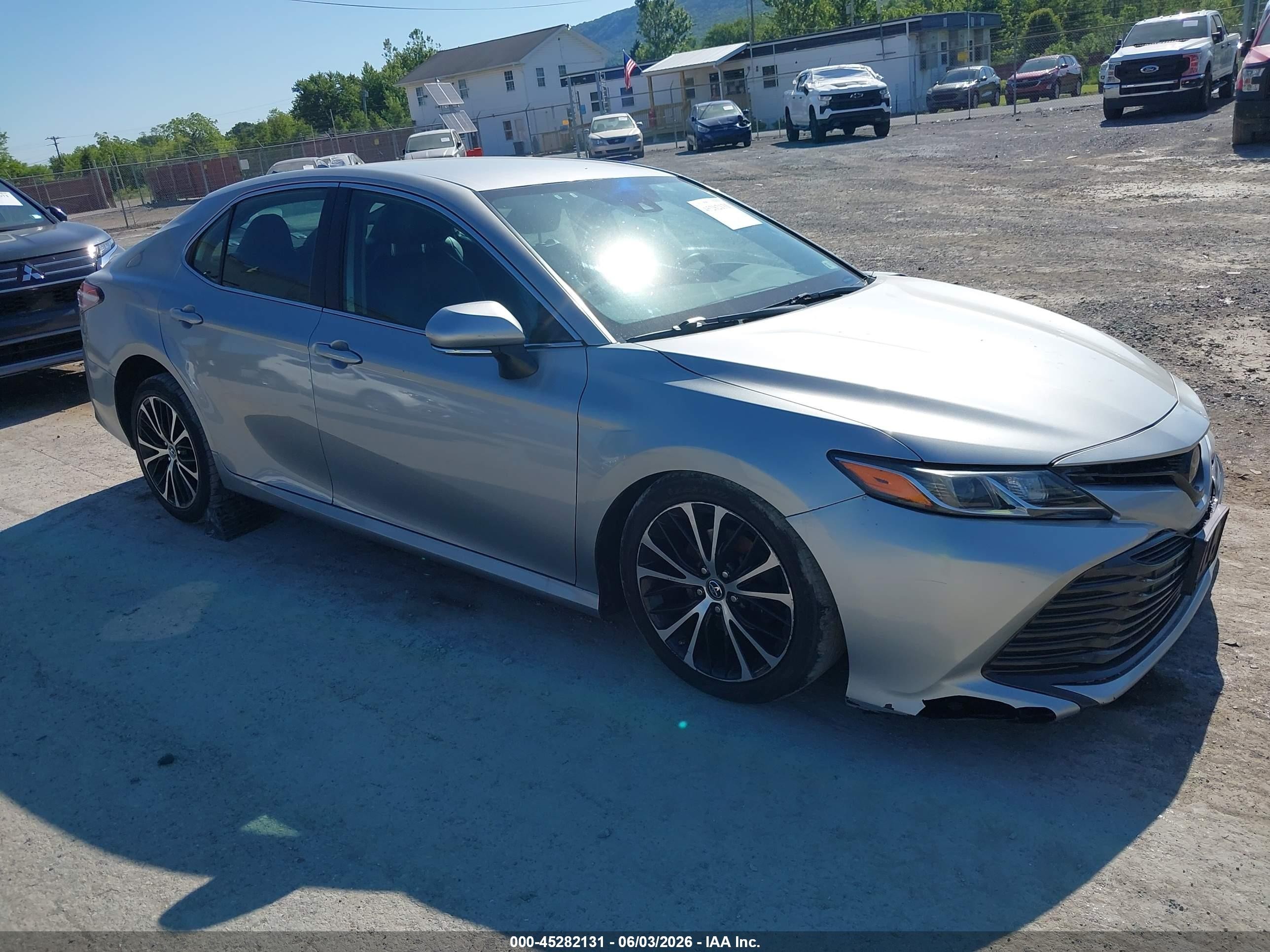 2019 Toyota Camry LE, VIN 4T1B11HK7KU263448 — Side