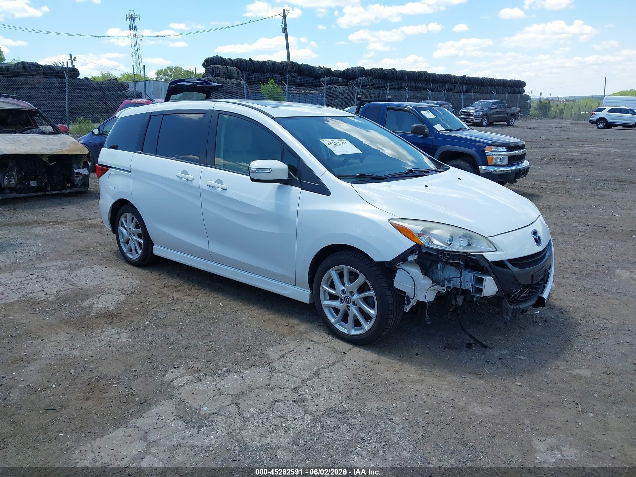 2015 Mazda 5 Grand Touring, VIN JM1CW2DL0F0179659 — Front end