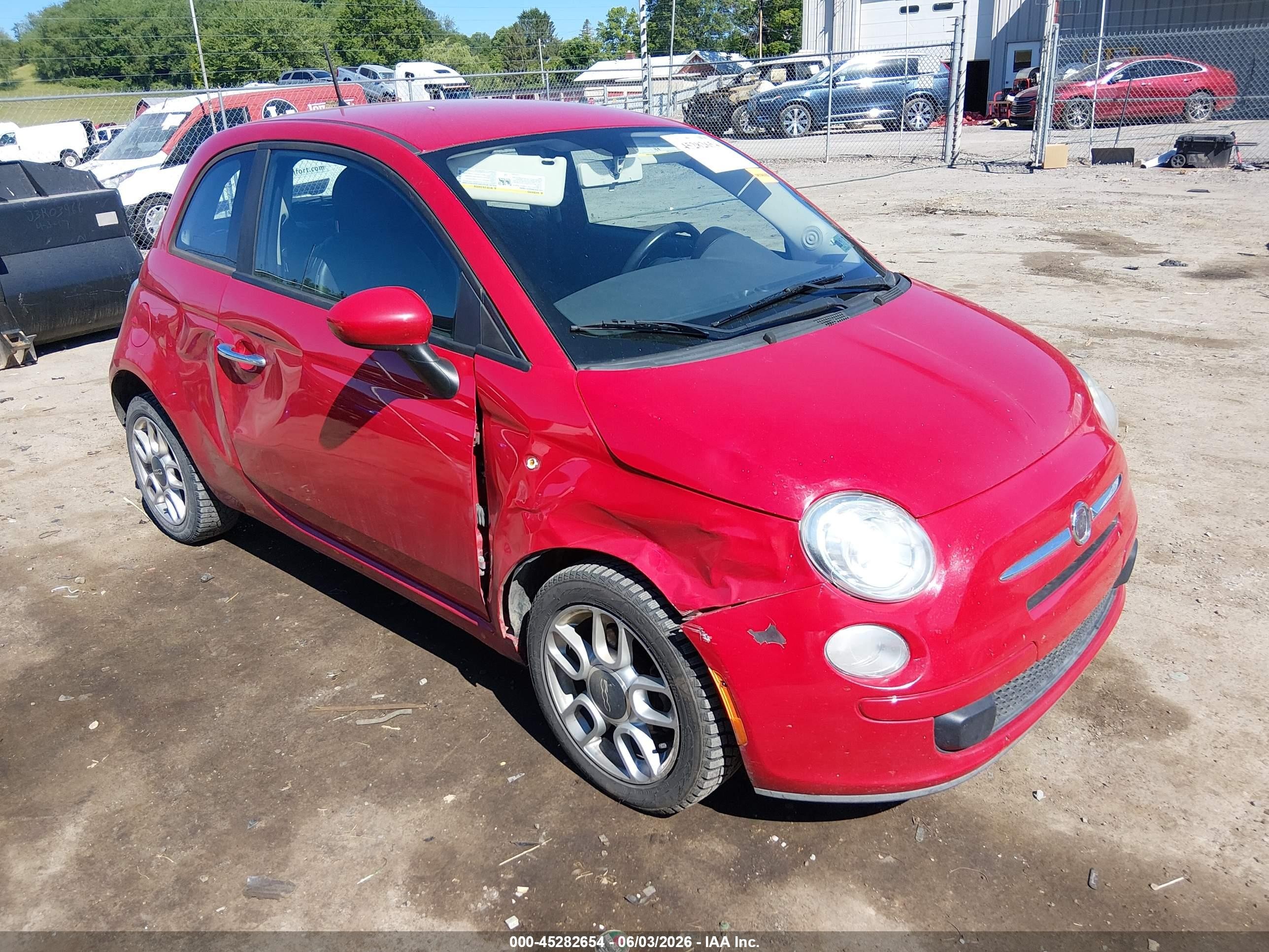 2012 FIAT 500 Pop, VIN 3C3CFFAR4CT125137 — Бок