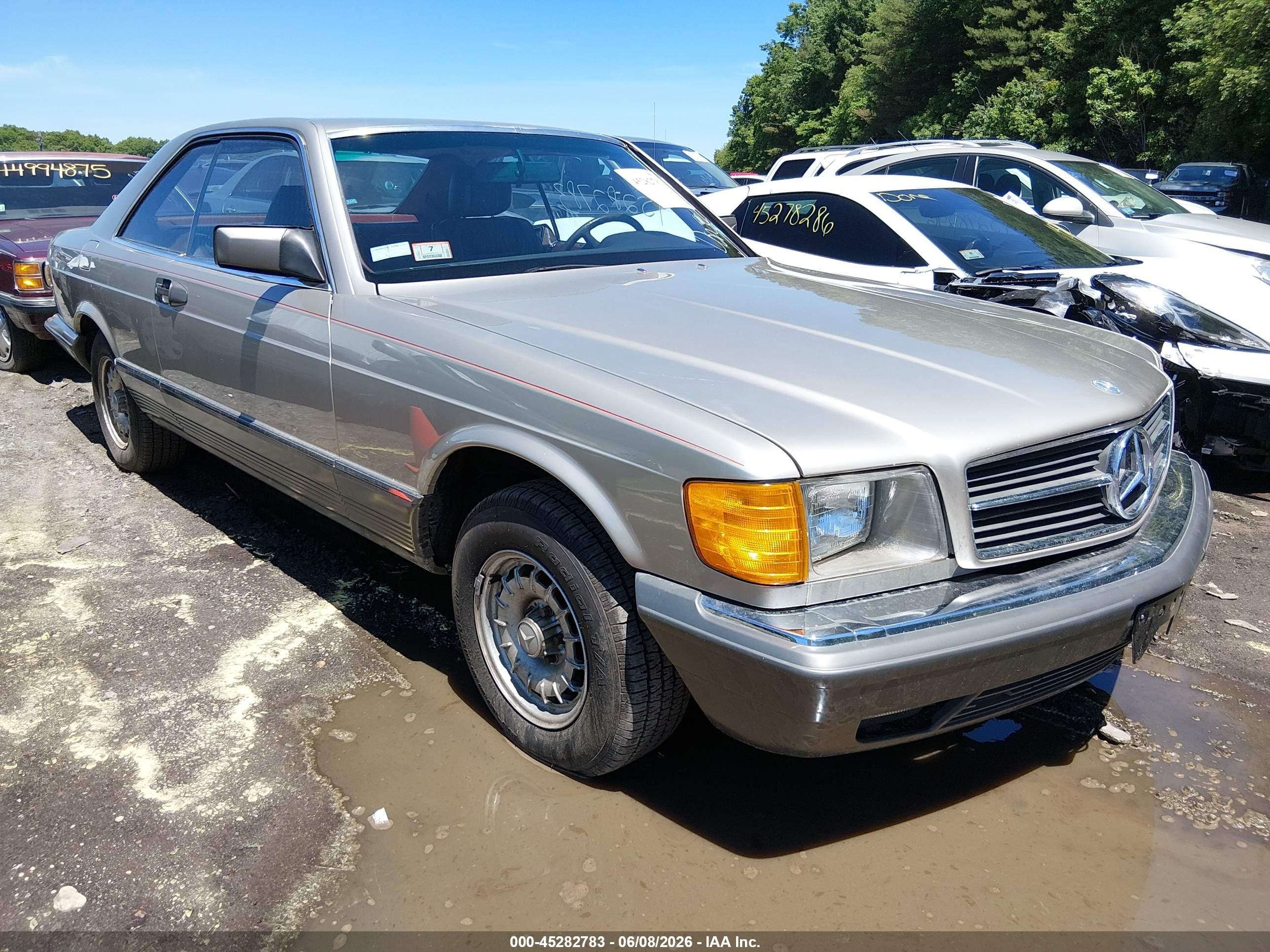 1985 Mercedes-Benz 500, VIN WDBCA44D4FA189414 — Normal wear